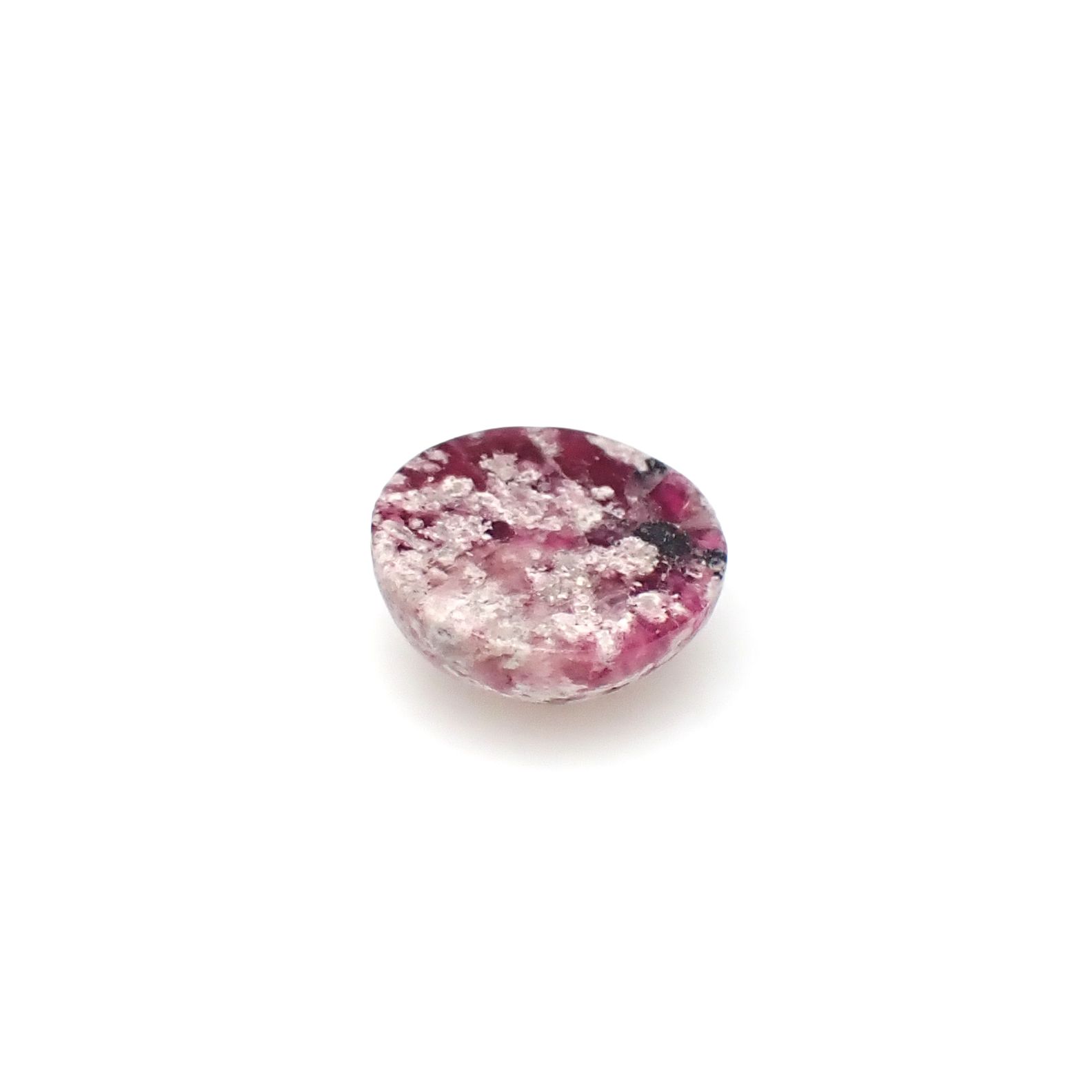 レッドベリル/ピンクベリル(母岩付き) アメリカ・ユタ州産 2.33ct [250530380]8.9x9mm前後