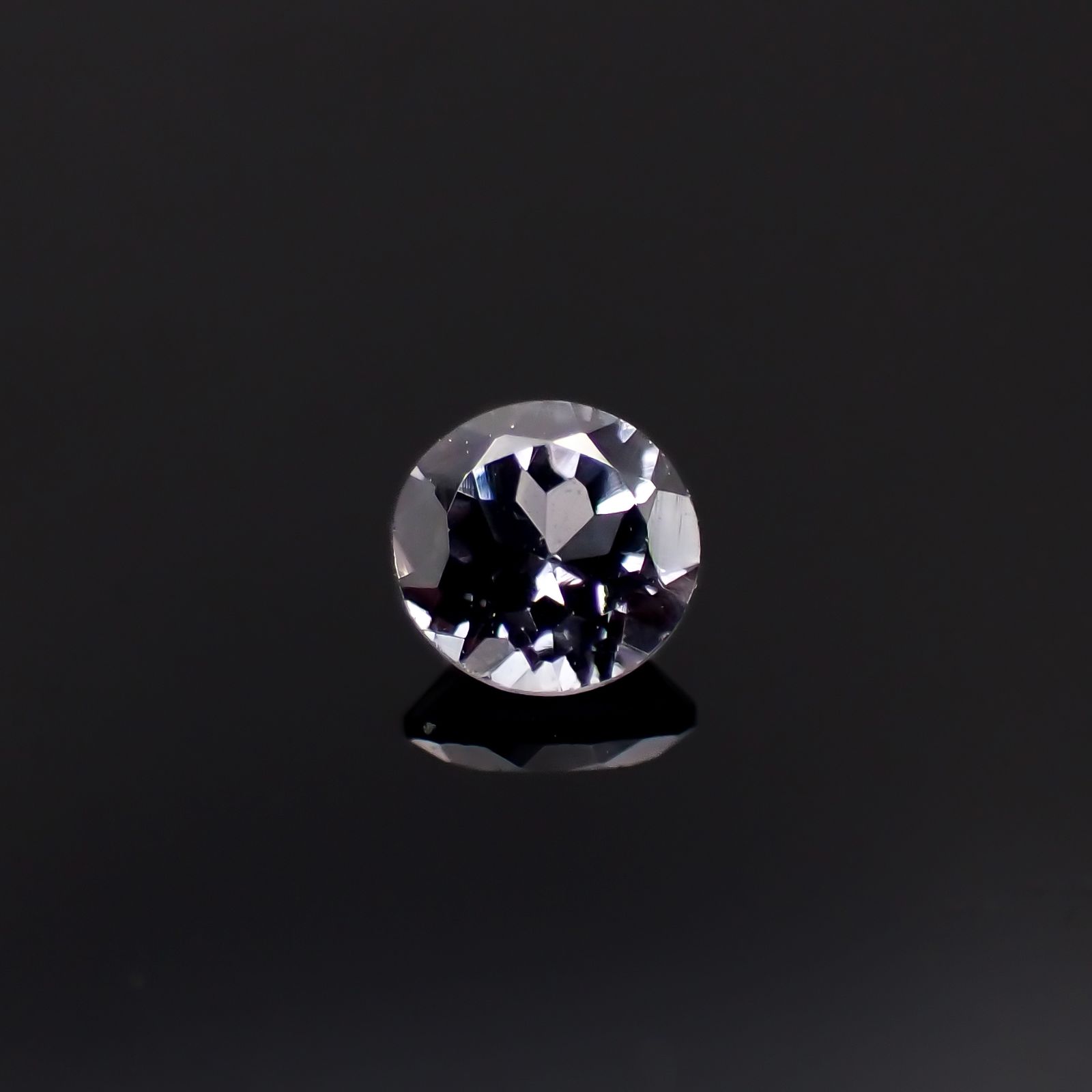 ベキリーブルーガーネット（カラーチェンジガーネット アレキタイプ） マダガスカル・ベキリー産 0.23ct[231224755]3.7x3.7mm前後