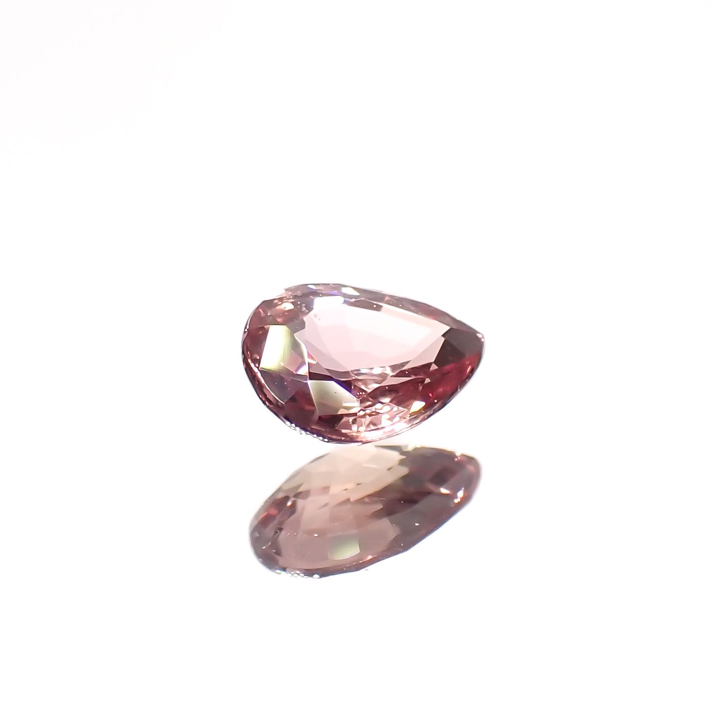 パパラチャサファイア非加熱(宝石名サファイア/別名パパラチャ・サファイア)スリランカ産 0.38ct GIA鑑付[231224695]5.1x4mm前後