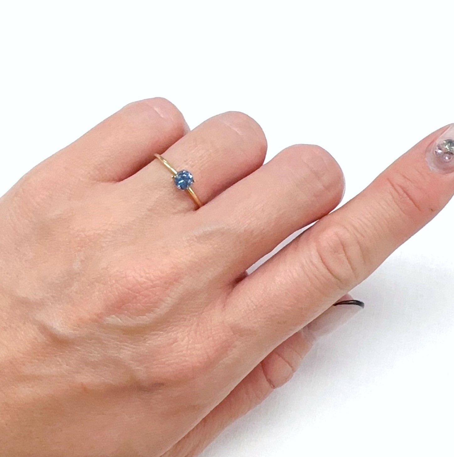 モンタナサファイア アメリカ・モンタナ州産 0.46ct[240326400]4.3x4.3mm前後