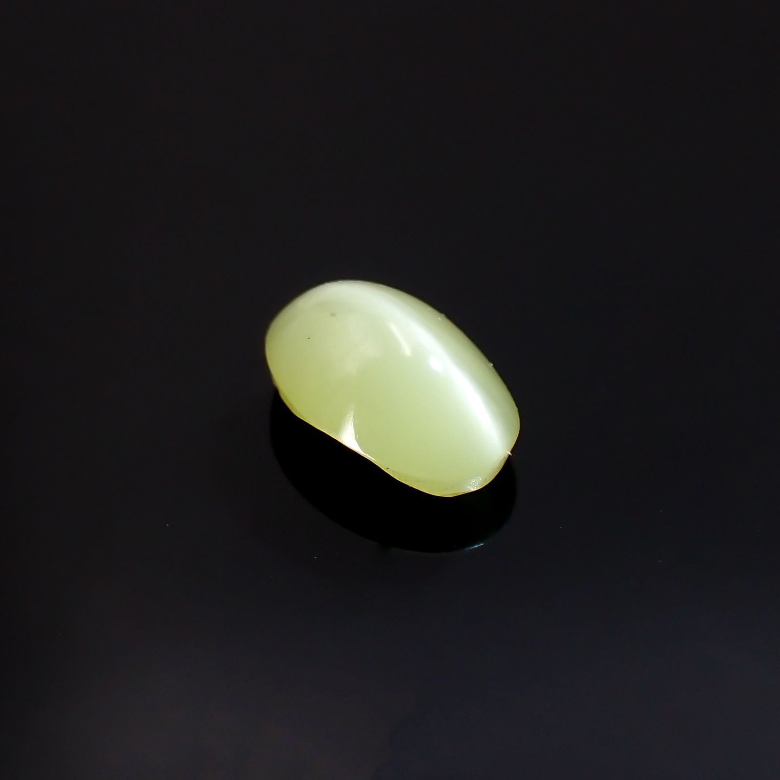クリソベリルキャッツアイ スリランカ産 0.63ct[221018249]5.7x3.8mm前後