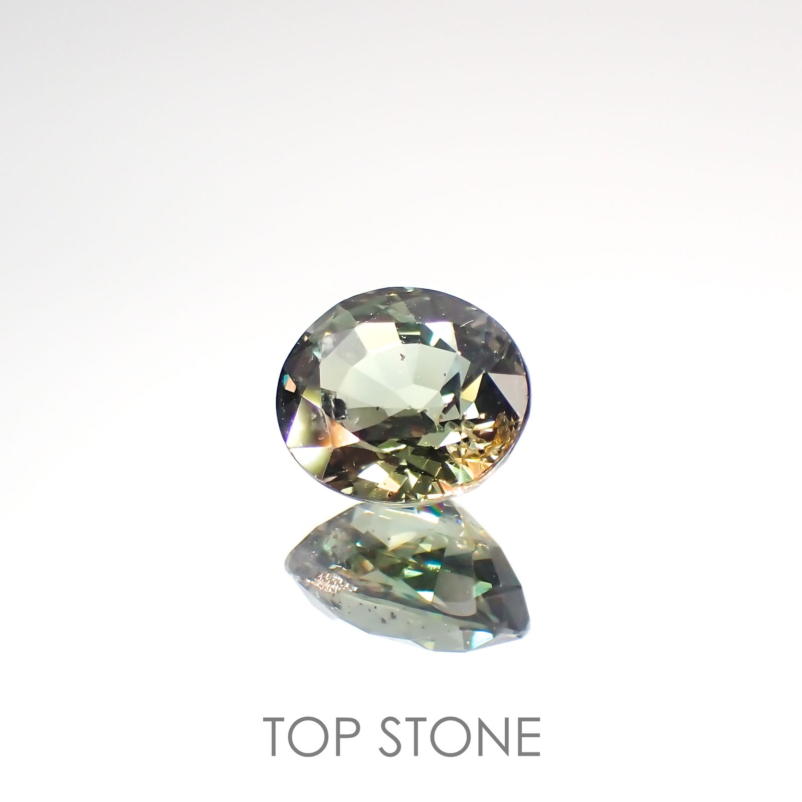 バイカラーサファイア(宝石名バイカラー・サファイア) マダガスカル/スリランカ産 1.38ct 識別済[210912480]6.8×5.8mm前後