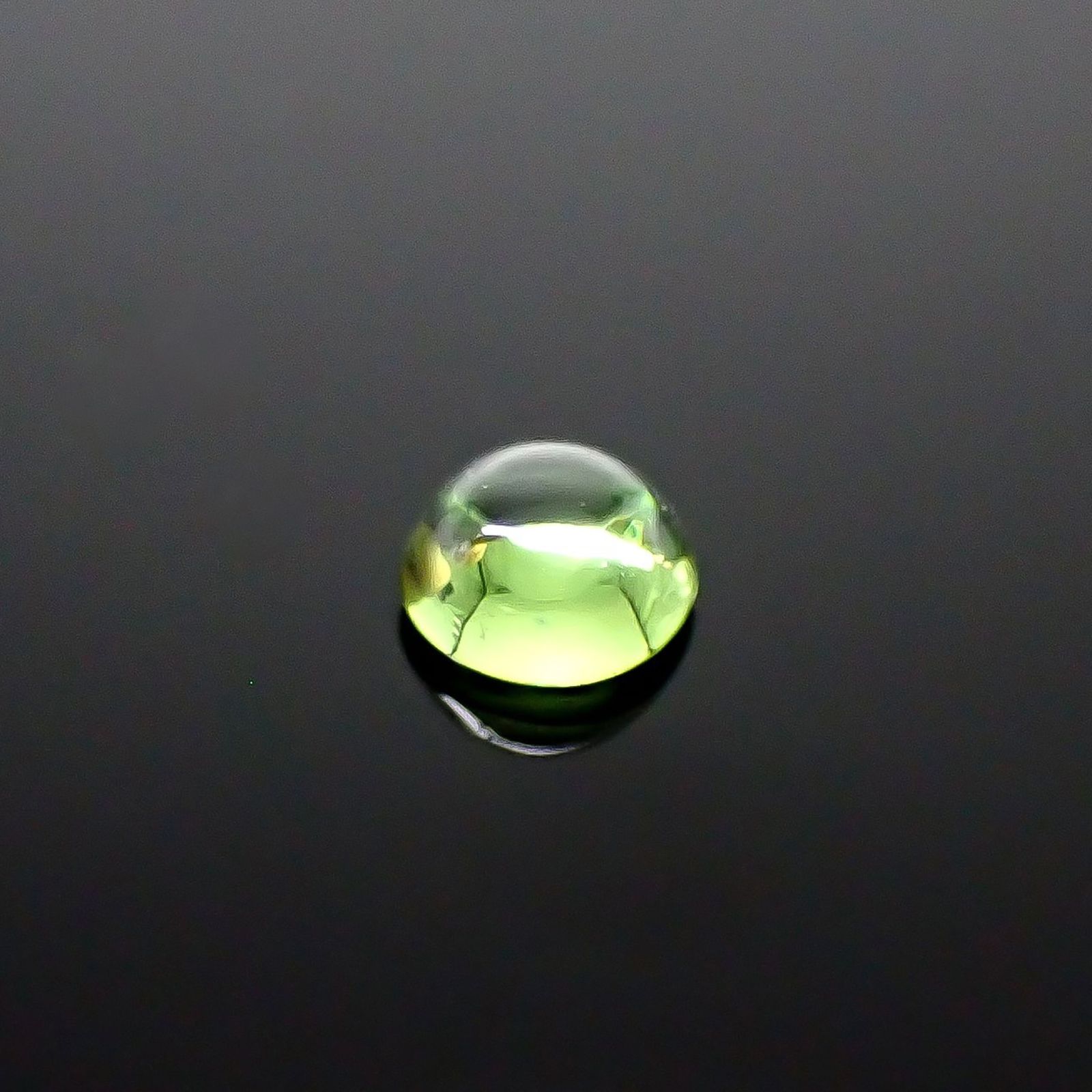 デマントイドガーネット ロシア産 0.055ct / 2.2x2.2mm前後 [260628248]