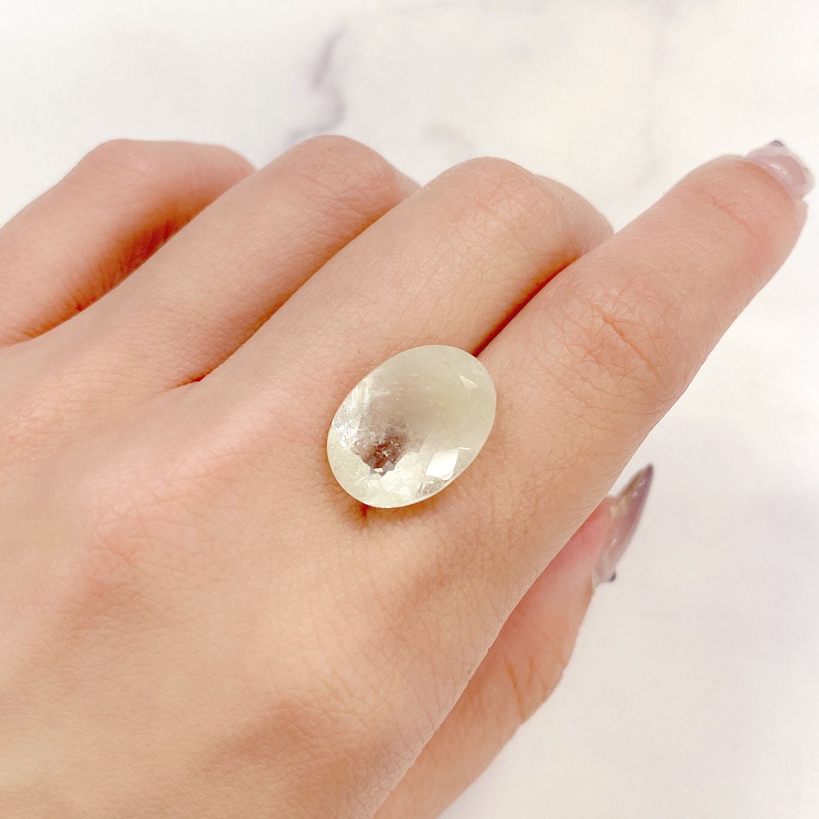 サルファーインクォーツ ブラジル産 8.55ct[231124310]16.7x12.4mm前後