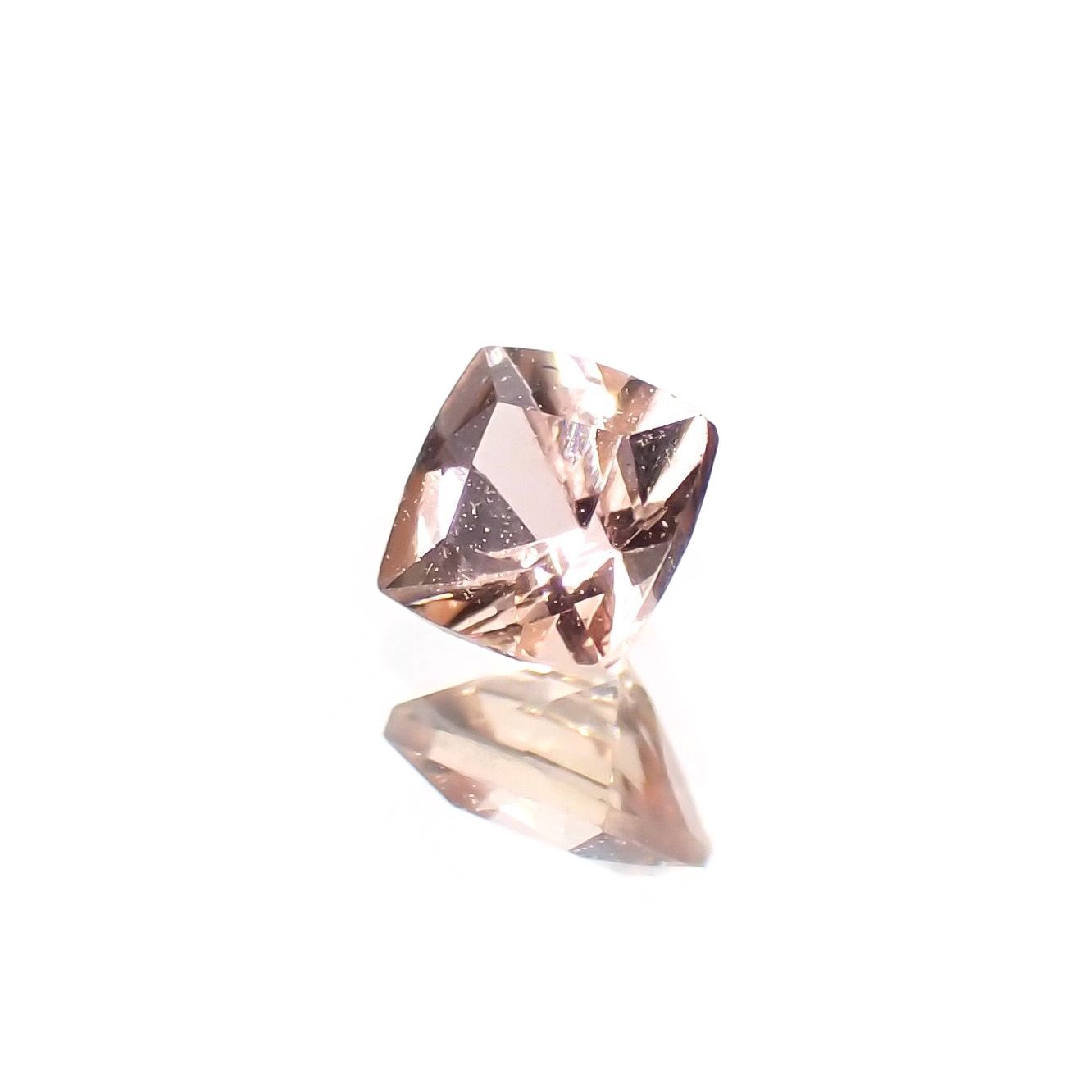 インペリアルトパーズ ブラジル産 0.15ct / 3x3mm前後 [230923550]