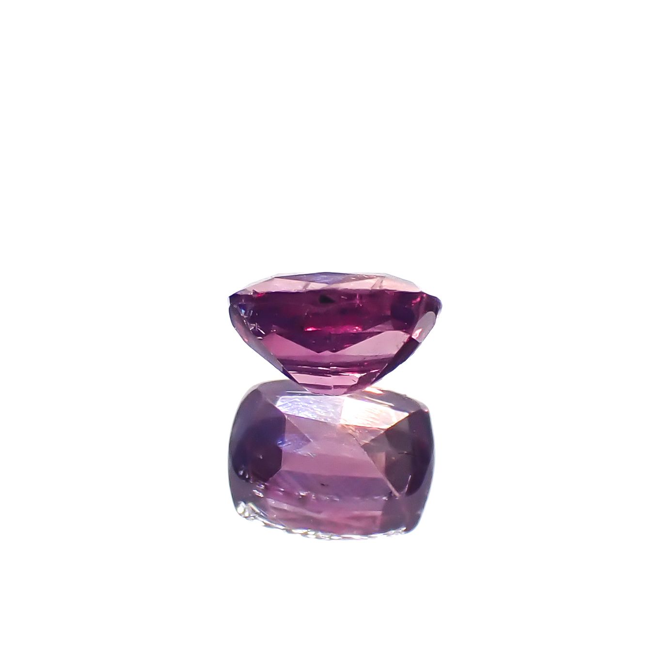 パープルサファイア 非加熱 パキスタン・カシミール地方産 0.37ct[240628403]4.5x3.4mm前後