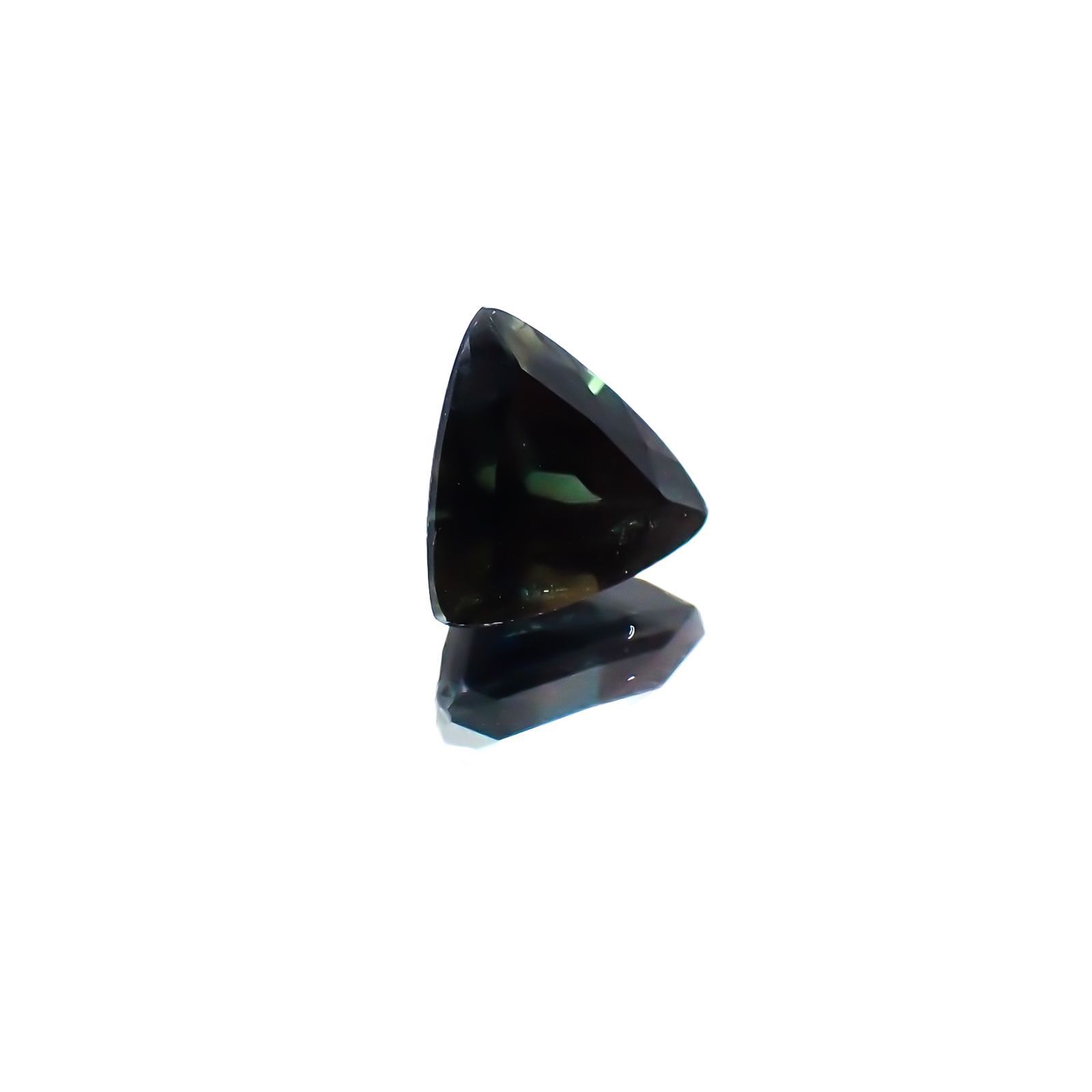 ゴールドシーンサファイア 非加熱(宝石名シーン・サファイア)ケニア産 1.152ct ソ付(彩珠)[231124077]6.3x6.4mm前後