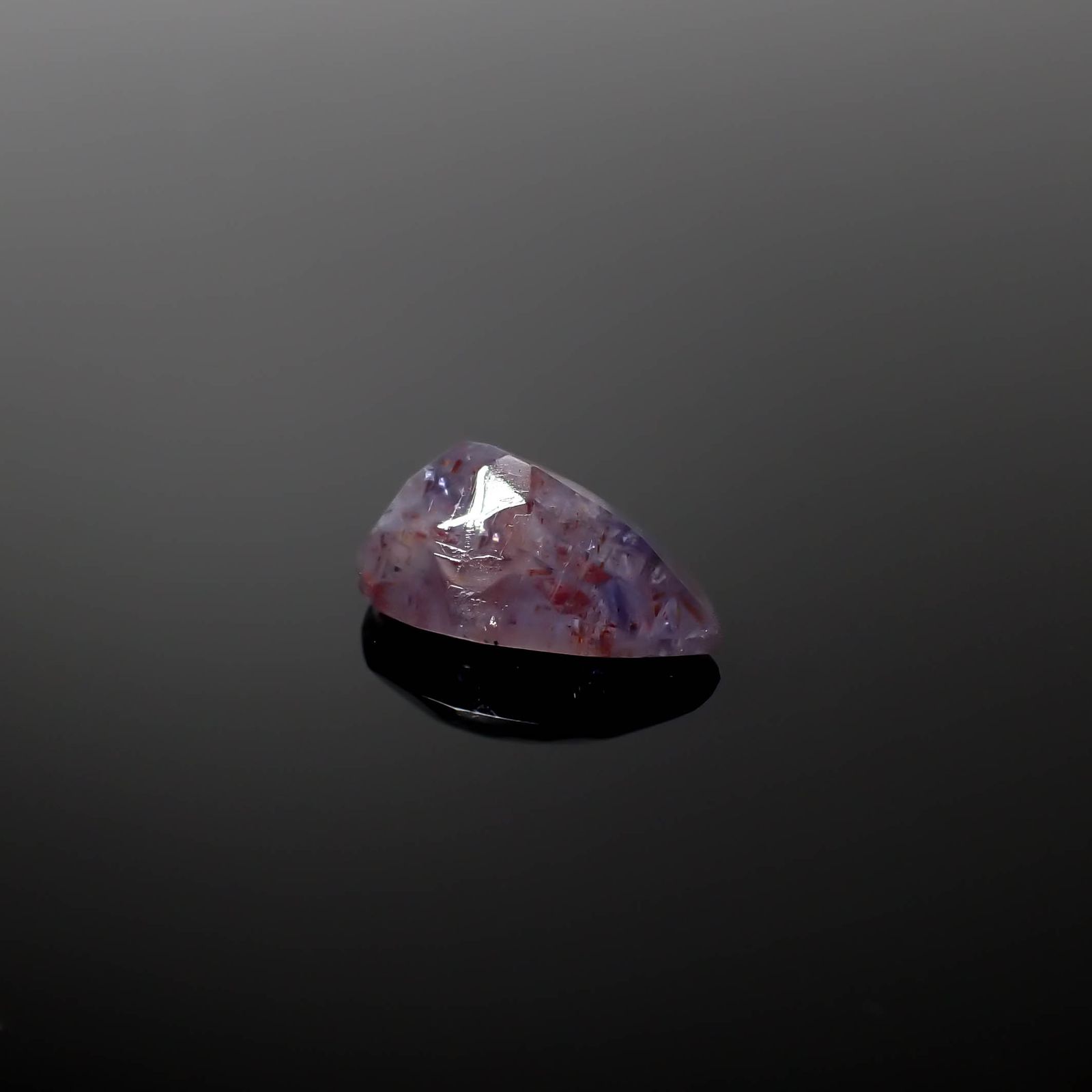 ブラッドショットアイオライト インド産 2.80ct[240125376]12.2x8.1mm前後