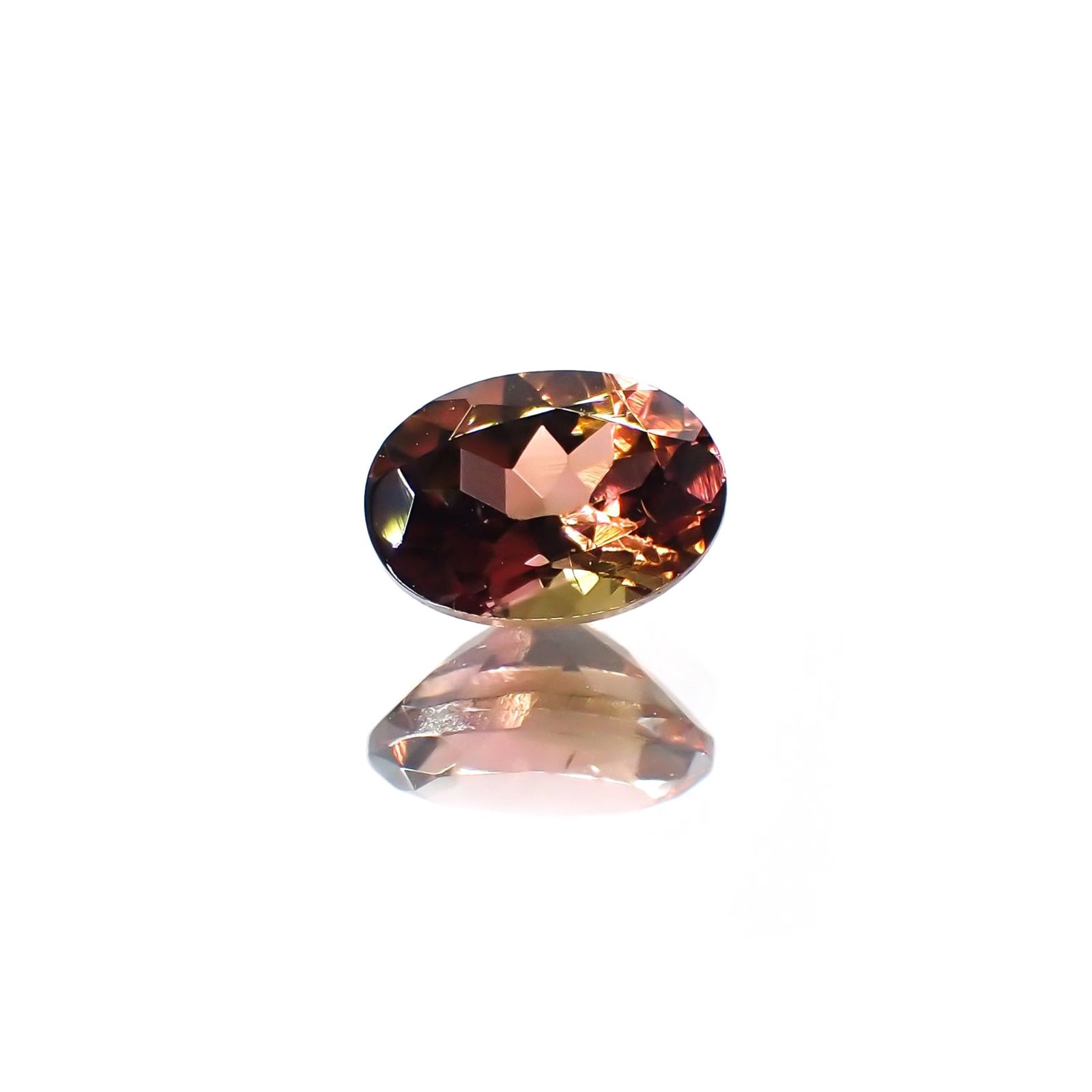 バイカラートルマリン(宝石名トルマリン) ブラジル/アフリカ産 0.95ct 識別済[211013570]7.2×5.1mm前後