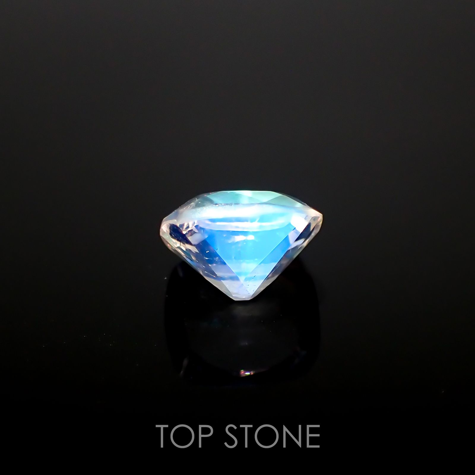 レインボームーンストーン(宝石名ラブラドライト)タンザニア産 1.04ct 識別済[220115460]6.8x6mm前後