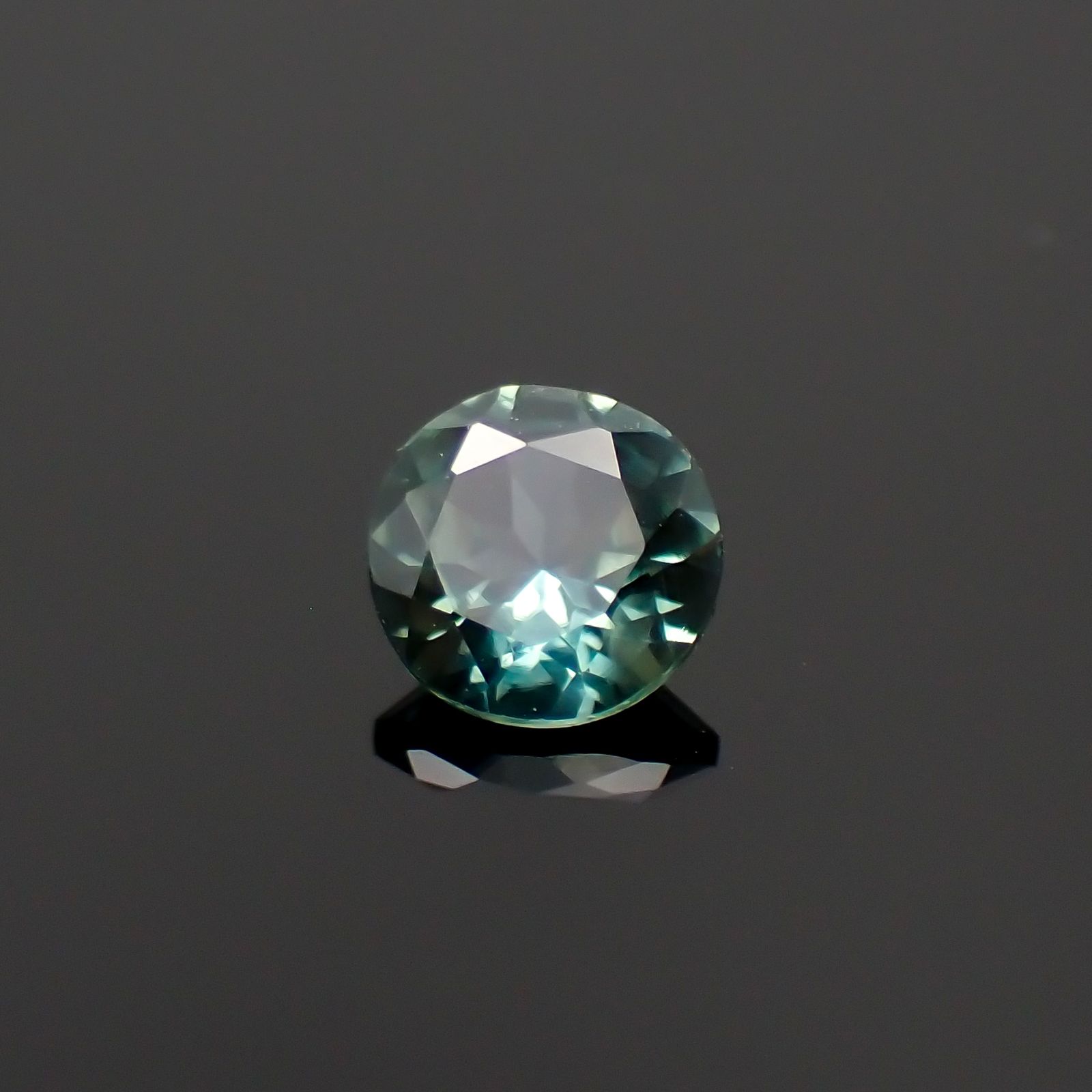モンタナサファイア アメリカ・モンタナ州産 0.53ct[230321133]4.9x4.9mm前後
