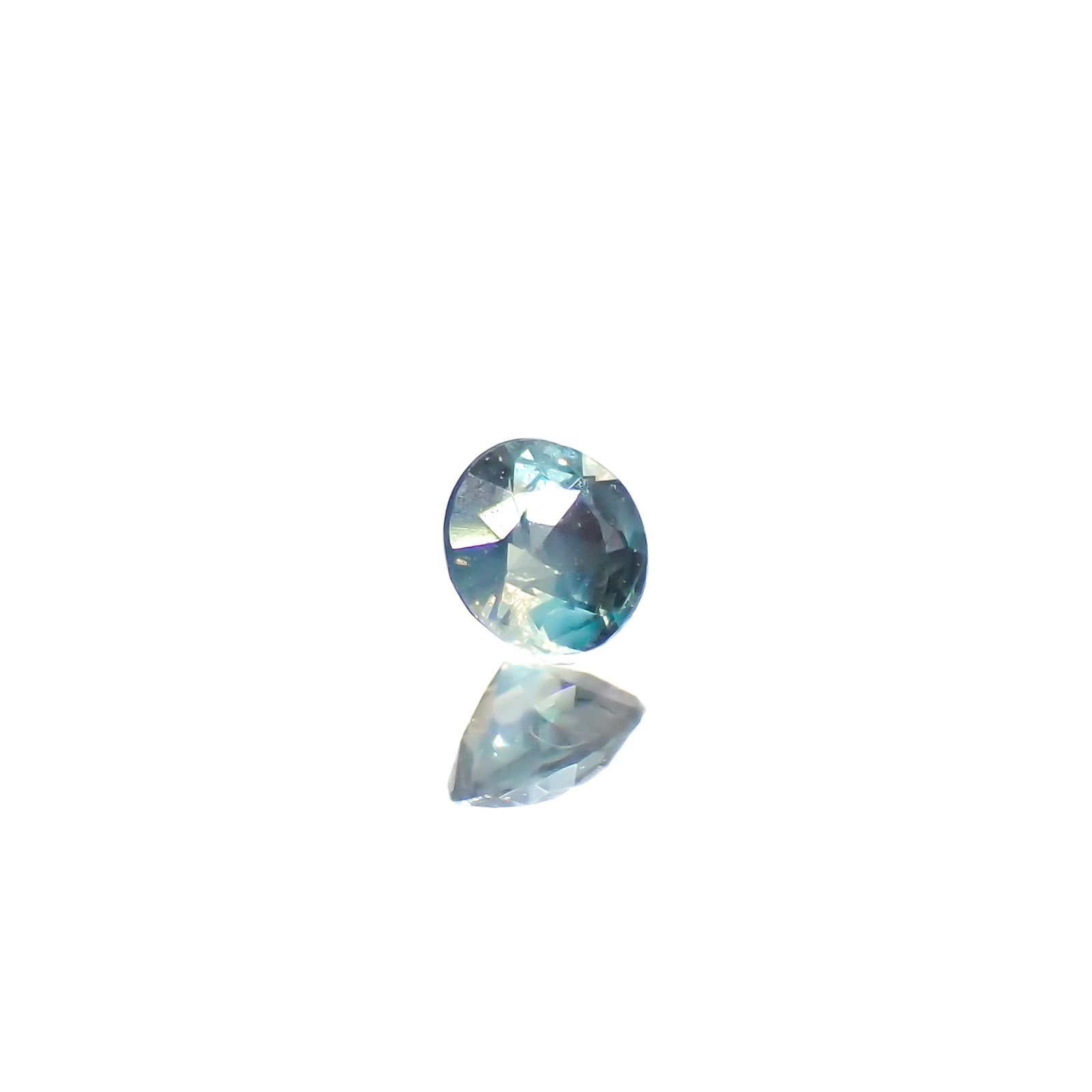 アレキサンドライトキャッツアイ ブラジル産/EmeraldMains社製 0.058ct[240527605]2.3x2.3mm前後
