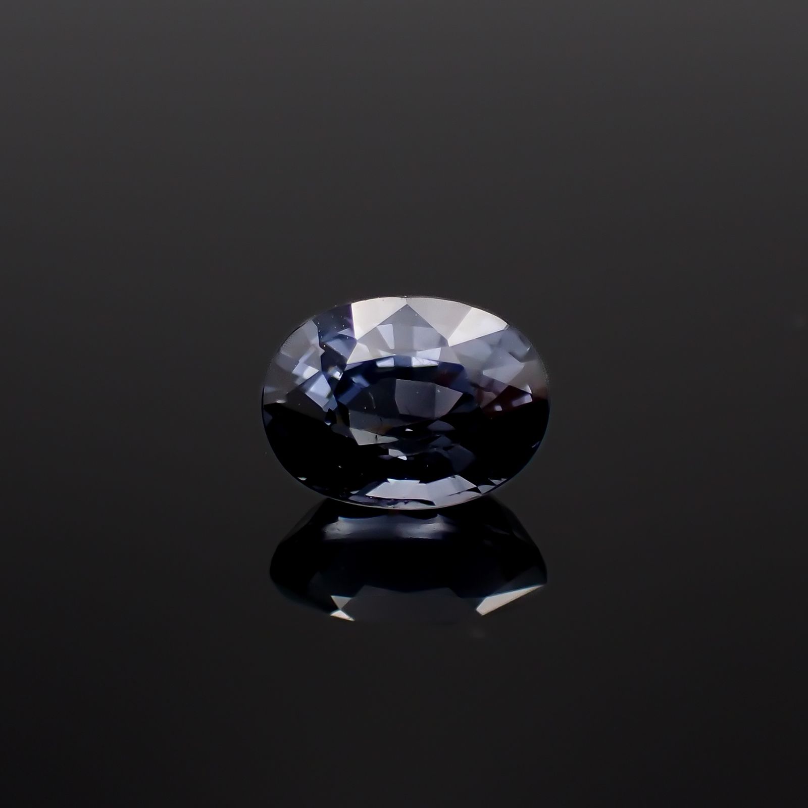 バイオレットスピネル(宝石名スピネル)ビルマ/マダガスカル産 1.45ct 識別済[230421740]7.5x5.6mm前後