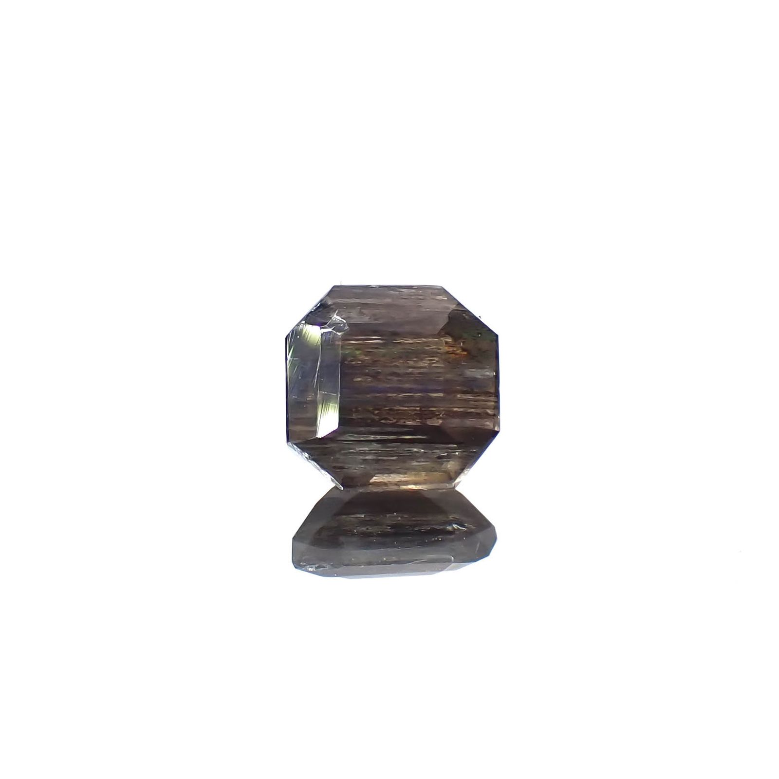 レインボースキャポライト ブラジル産 0.92ct[231225061]6.1x6mm前後