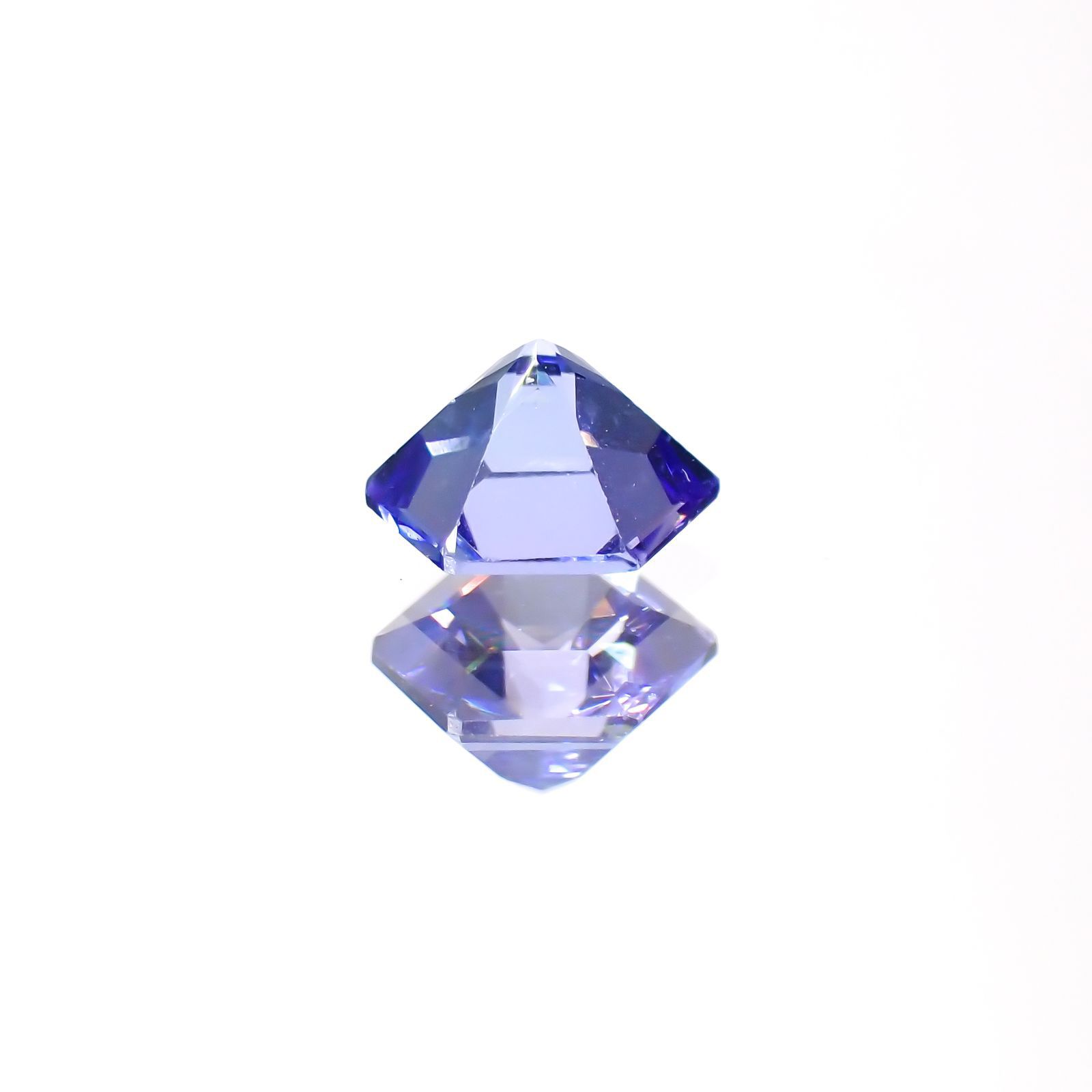 ◇ヘキサゴンカット◇タンザナイト(宝石名タンザナイト)タンザニア産 0.49ct 識別済[220113851]4.8x4.7mm前後