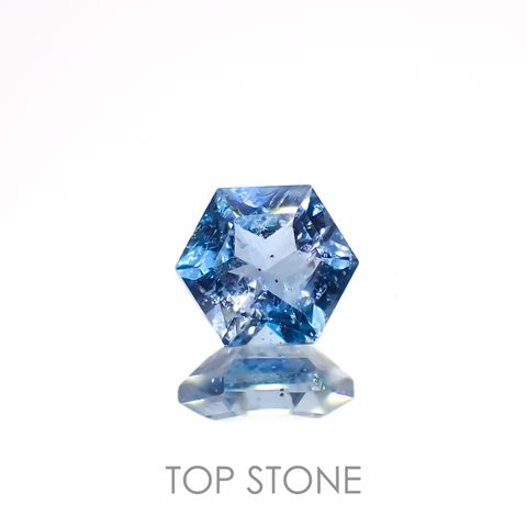 ◇ヘキサゴンカット◇サンタマリアアクアマリン ブラジル産 0.56ct[230119921]5.1x5mm前後