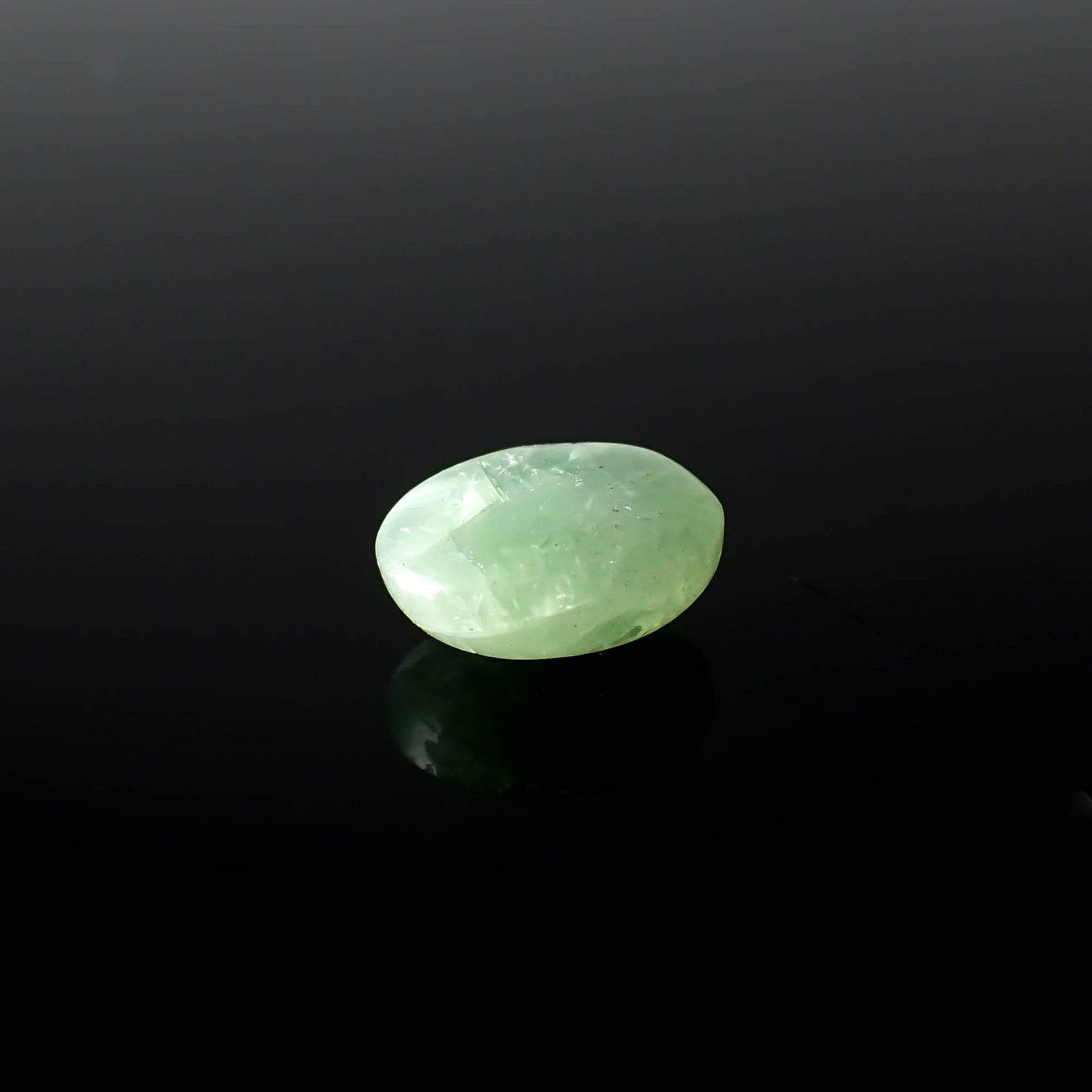 バナジウムコーネルピンキャッツアイ(宝石名コーネルピン)タンザニア産 2.70ct 識別済[240125873]9.6x7.1mm前後
