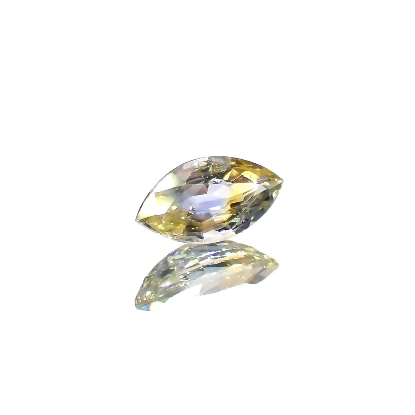 バイカラーサファイア(宝石名サファイア)スリランカ産 識別済 0.27ct / 5.7x2.9mm前後 [230823025]