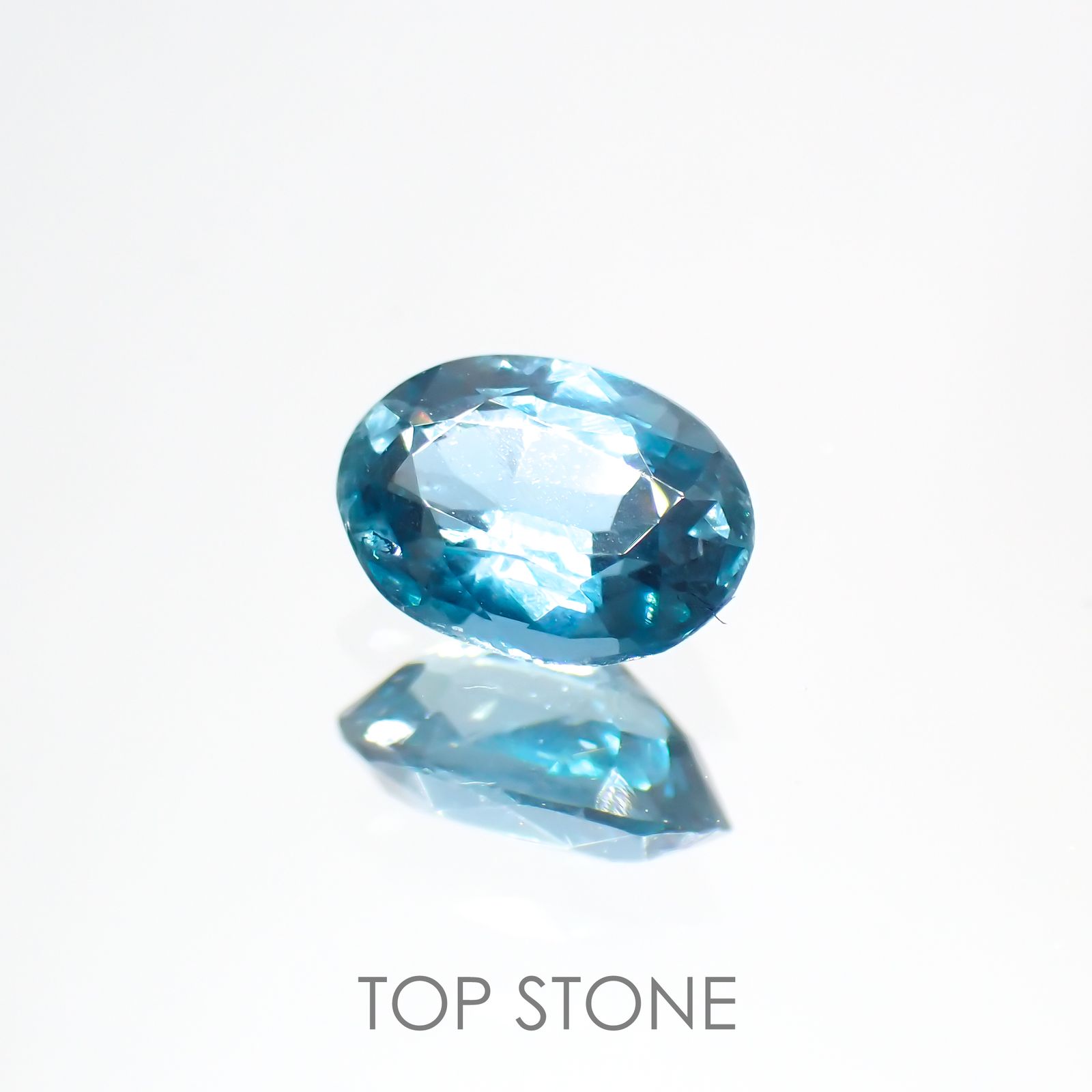 オーシャンブルーカイヤナイト(宝石名カイヤナイト) インド・オリッサ州産 0.58ct 識別済[210812361]5.9×4.2mm前後