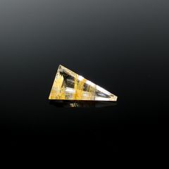 ニードルイントパーズ(チューブイントパーズ) ブラジル・ミナスジェライス州産 8.49ct[240225883]21.5x12.1mm前後