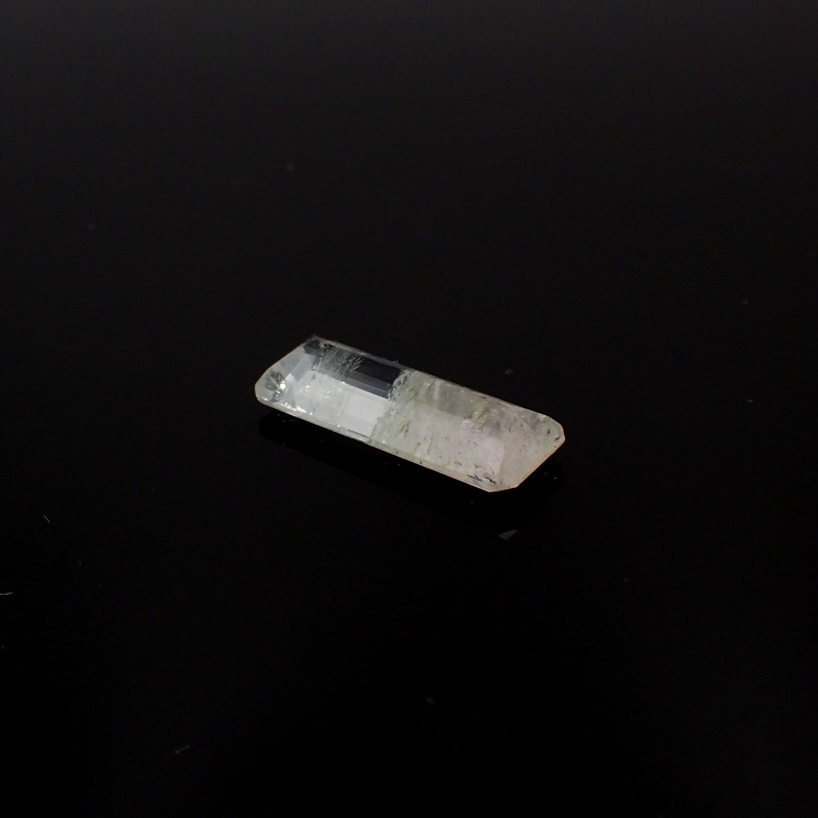 バイカラーベリル（アクアマリンモルガナイト） ブラジル産 7.50ct[231023651]22x8.2mm前後