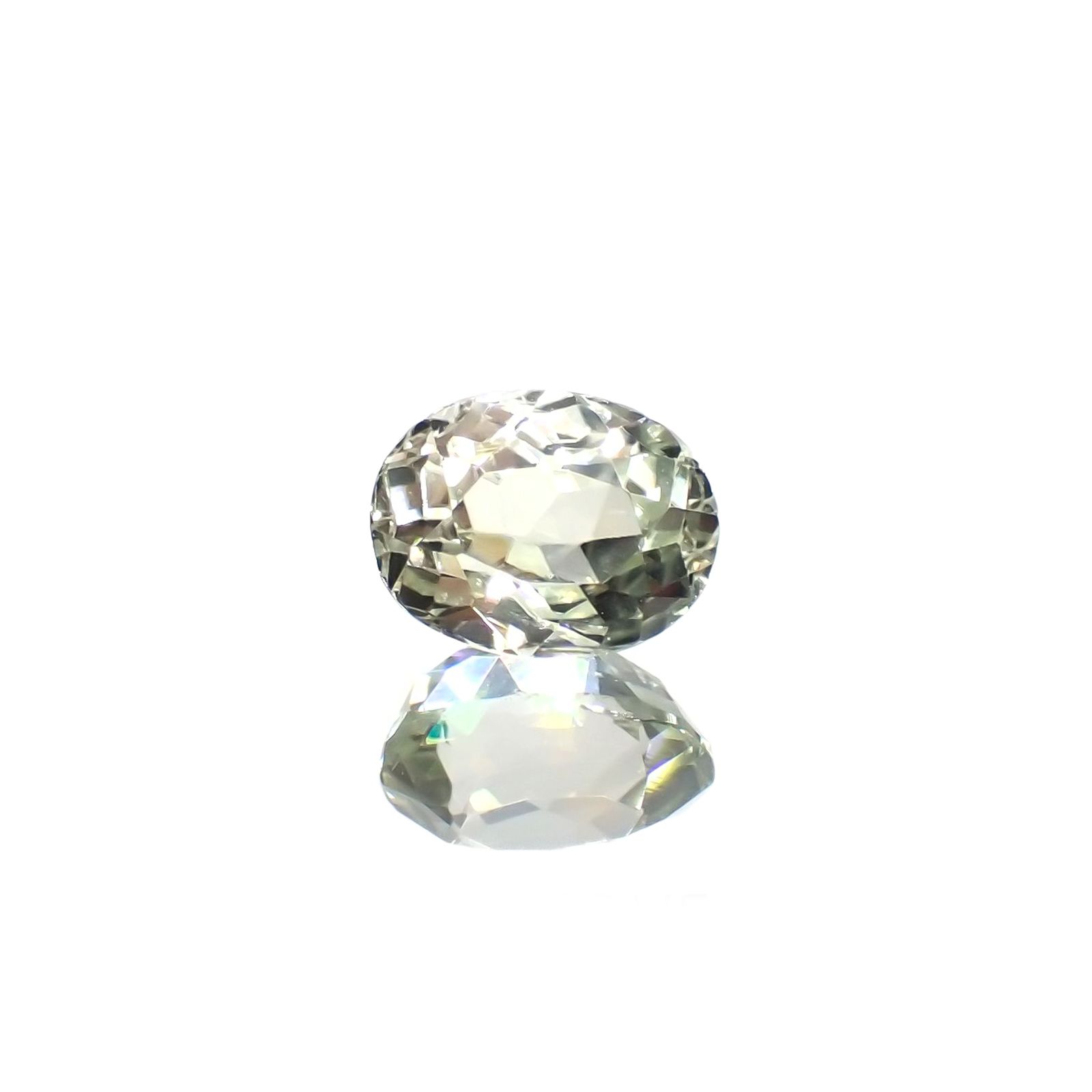 シリマナイト(宝石名シリマナイト)インド産 識別済 1.82ct / 8x6.2mm前後 [221018463]