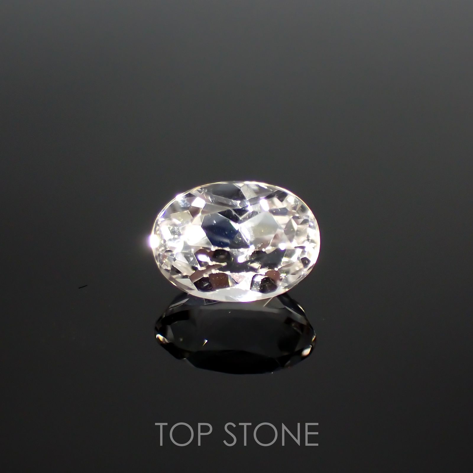 カラーレススポジュミン(宝石名ホワイト・スポジュミン) ブラジル産 1.19ct 識別済[210812621]7×5.1mm前後
