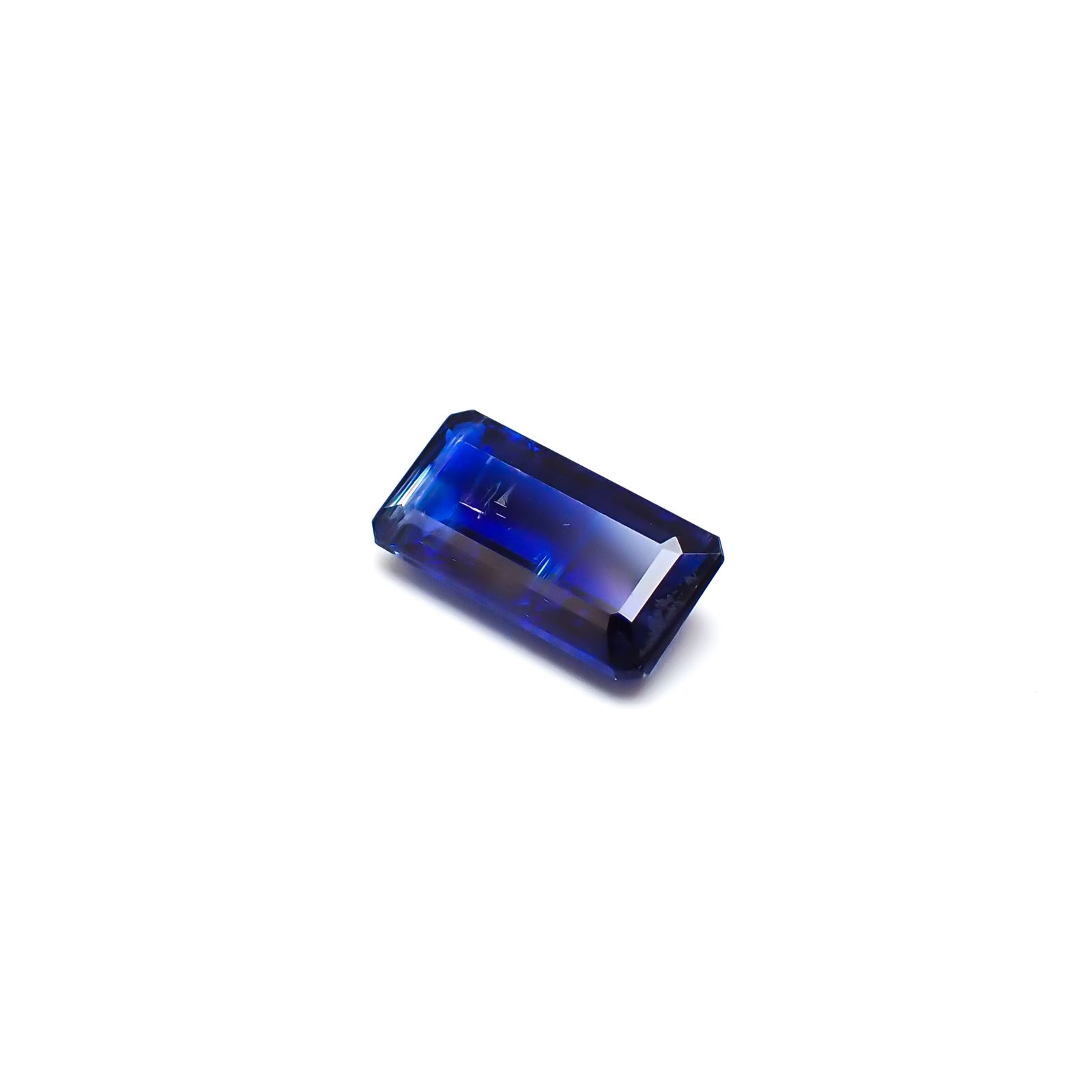 カイヤナイト ネパール産 4.62ct / 14.1x7.1mm前後 [260532272]
