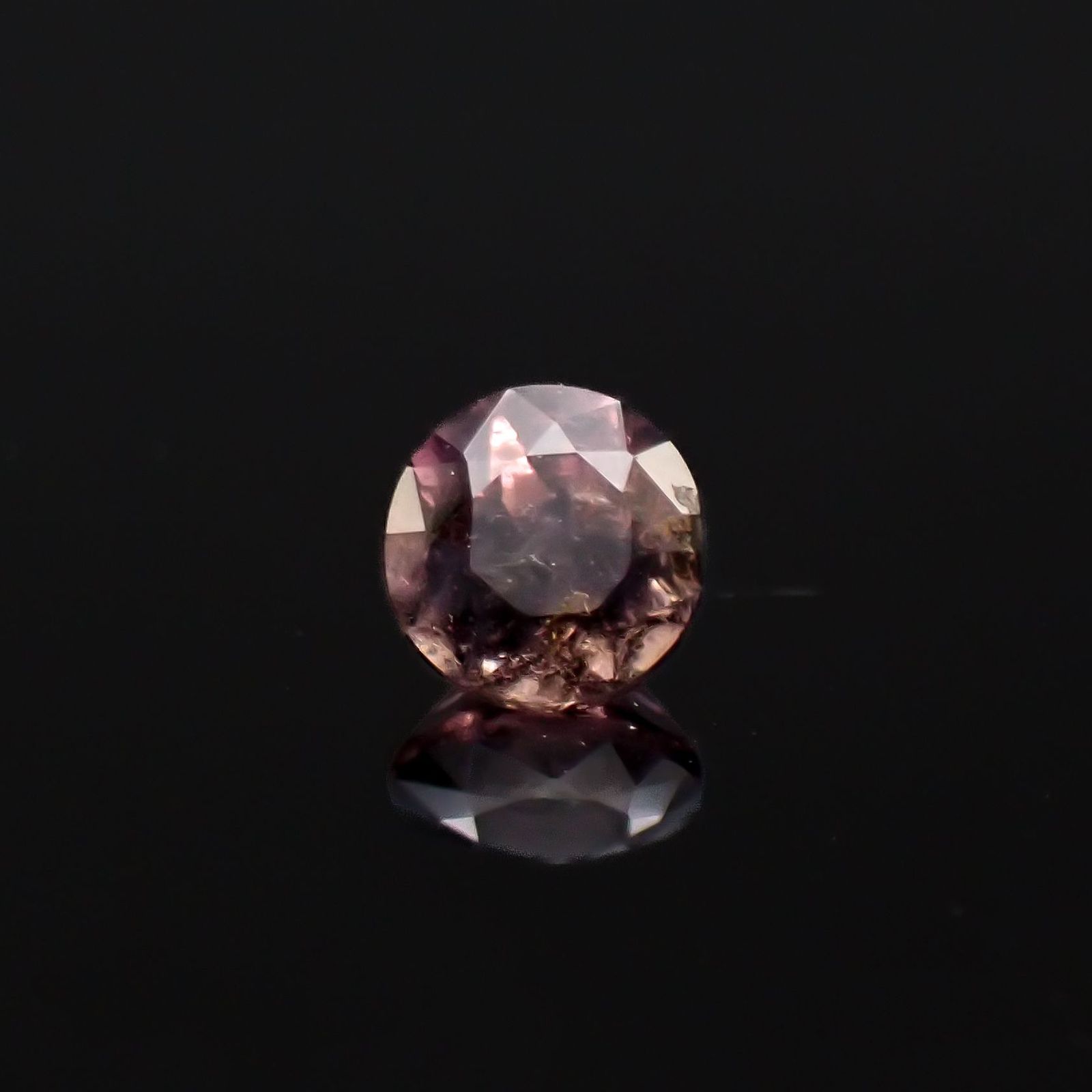 ウィンザーサファイア(宝石名サファイア)タンザニア・ウィンザー産 0.23ct 識別済[220817395]3.5x3.5mm前後