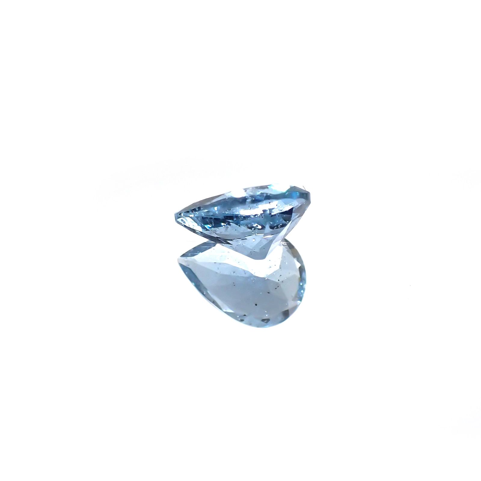 サンタマリアアクアマリン(宝石名アクアマリン) ブラジル産 0.610ct ソ付(彩珠)[210711896]7×5.1mm前後