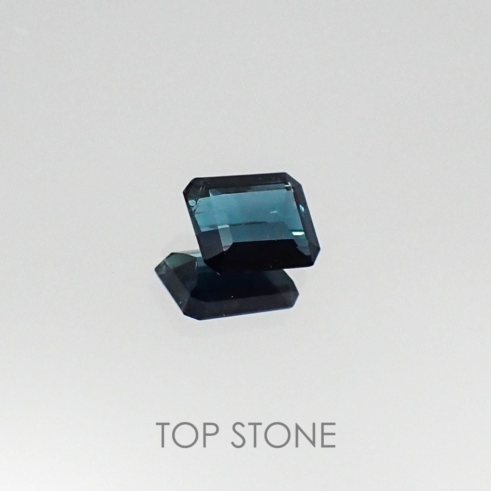 インディゴライト ブラジル産 ルース ソーティング付き 0.49ct[20073908]5.5×4.4mm前後