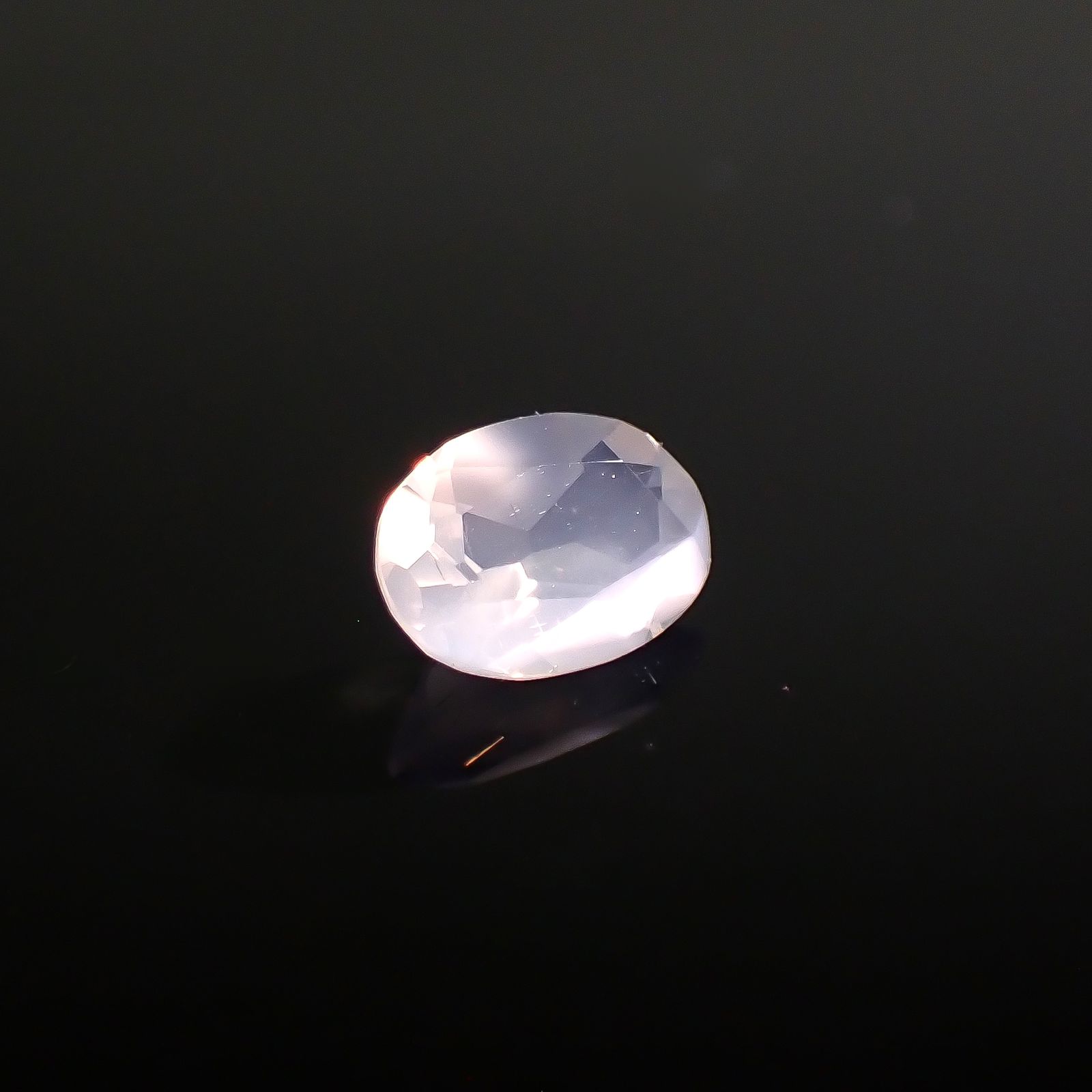 ムーンストーン(宝石名オーソクレース)インド/スリランカ産 0.62ct 識別済[240527729]7x5mm前後