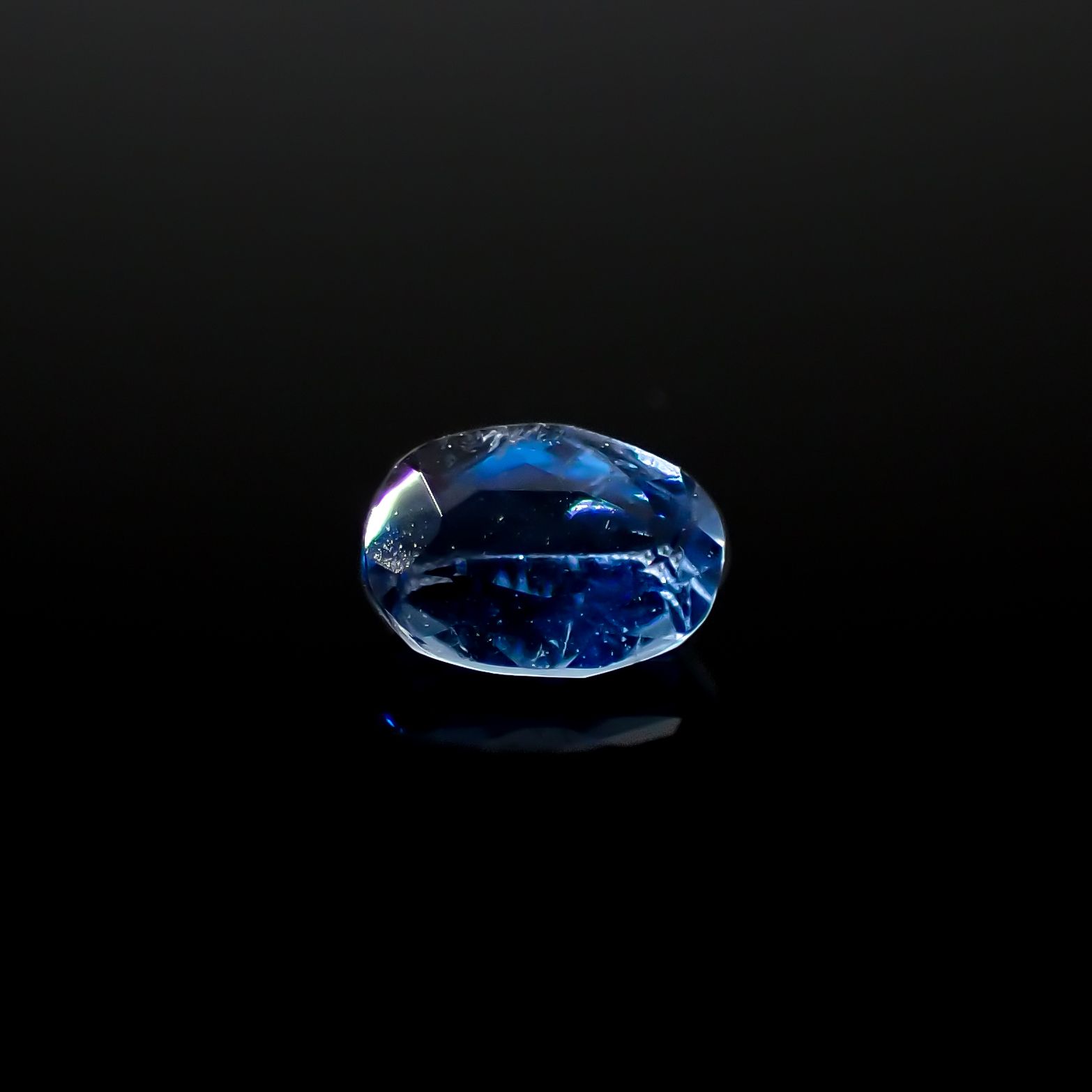 タトゥーアクアマリン ブラジル・ミナスジェライス州タトゥー鉱山産 0.15ct[240427170]3.9x2.7mm前後
