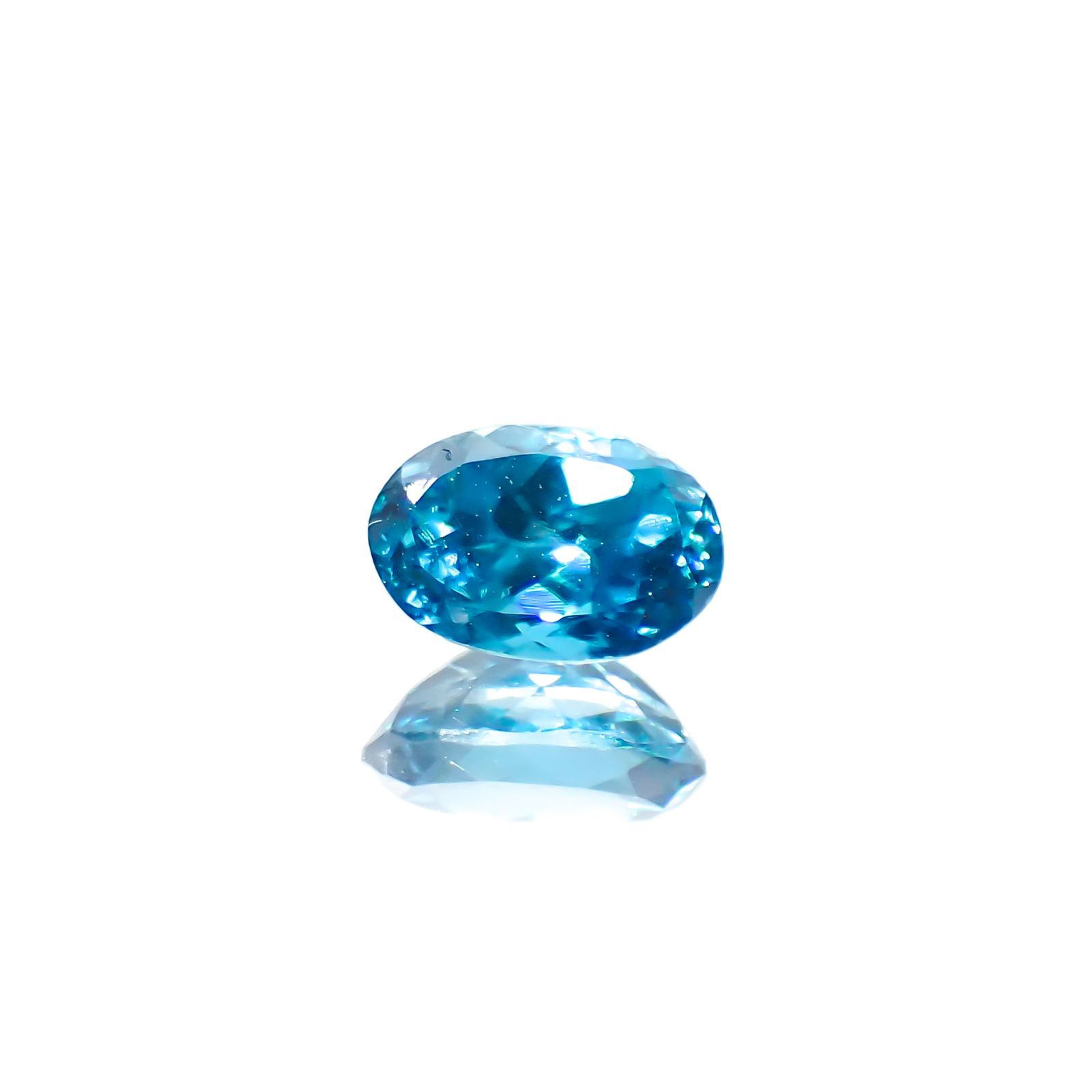 ブルージルコン カンボジア産 0.88ct[240728512]6.2x4.2mm前後