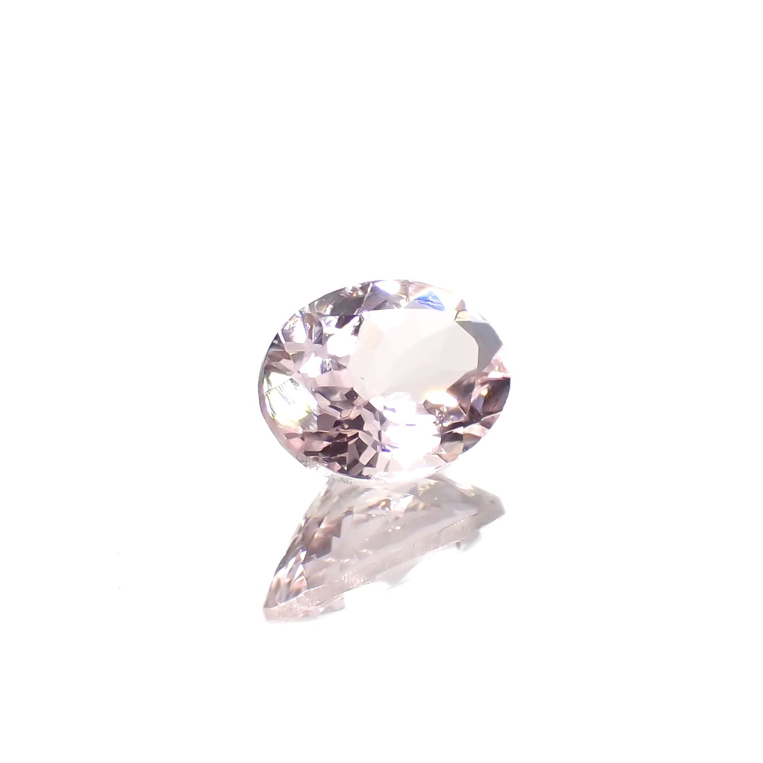 モルガナイト ブラジル産 0.64ct[230421789]7.1x5.1mm前後