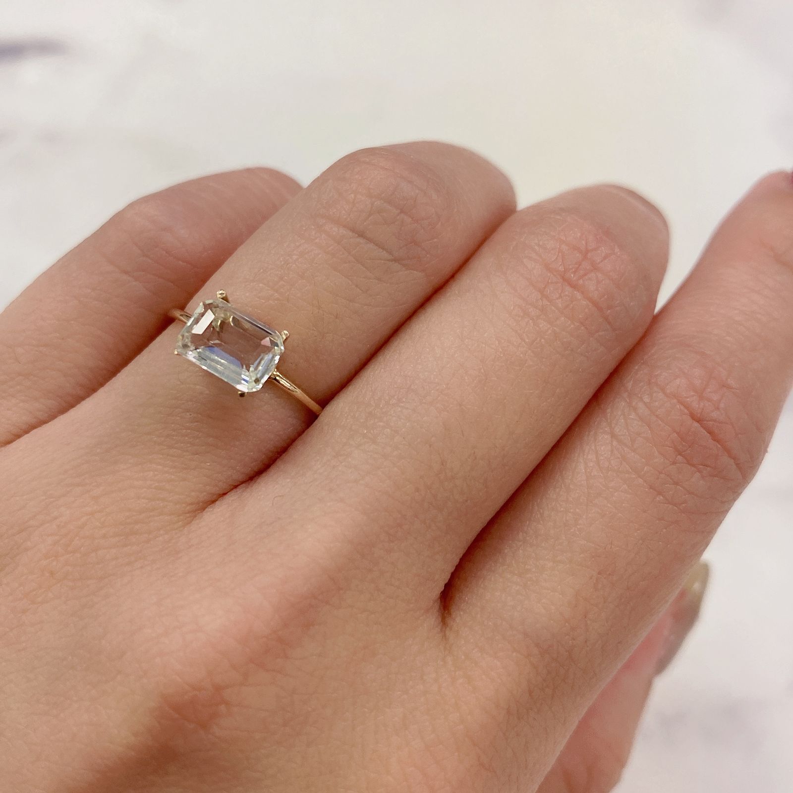 ライムスポジュミン(宝石名スポジュミン) アフガニスタン産 1.11ct 識別済[20128824]7.7×5.5mm前後