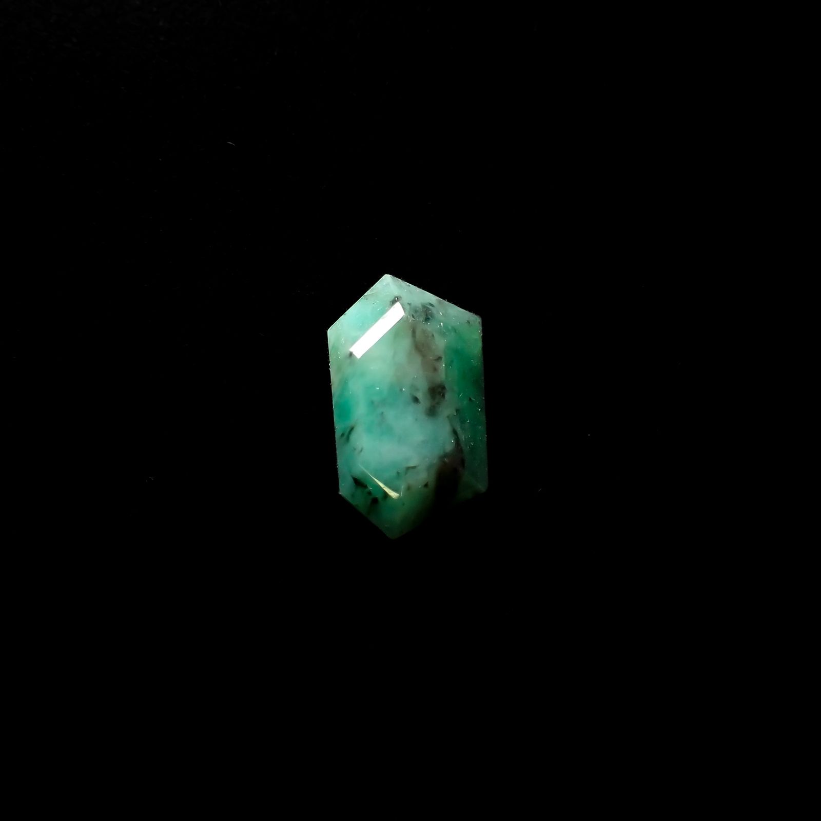 ◇カスタム・ヘキサゴンカット◇エメラルド ブラジル産 3.10ct[240326477]13.9x7.9mm前後