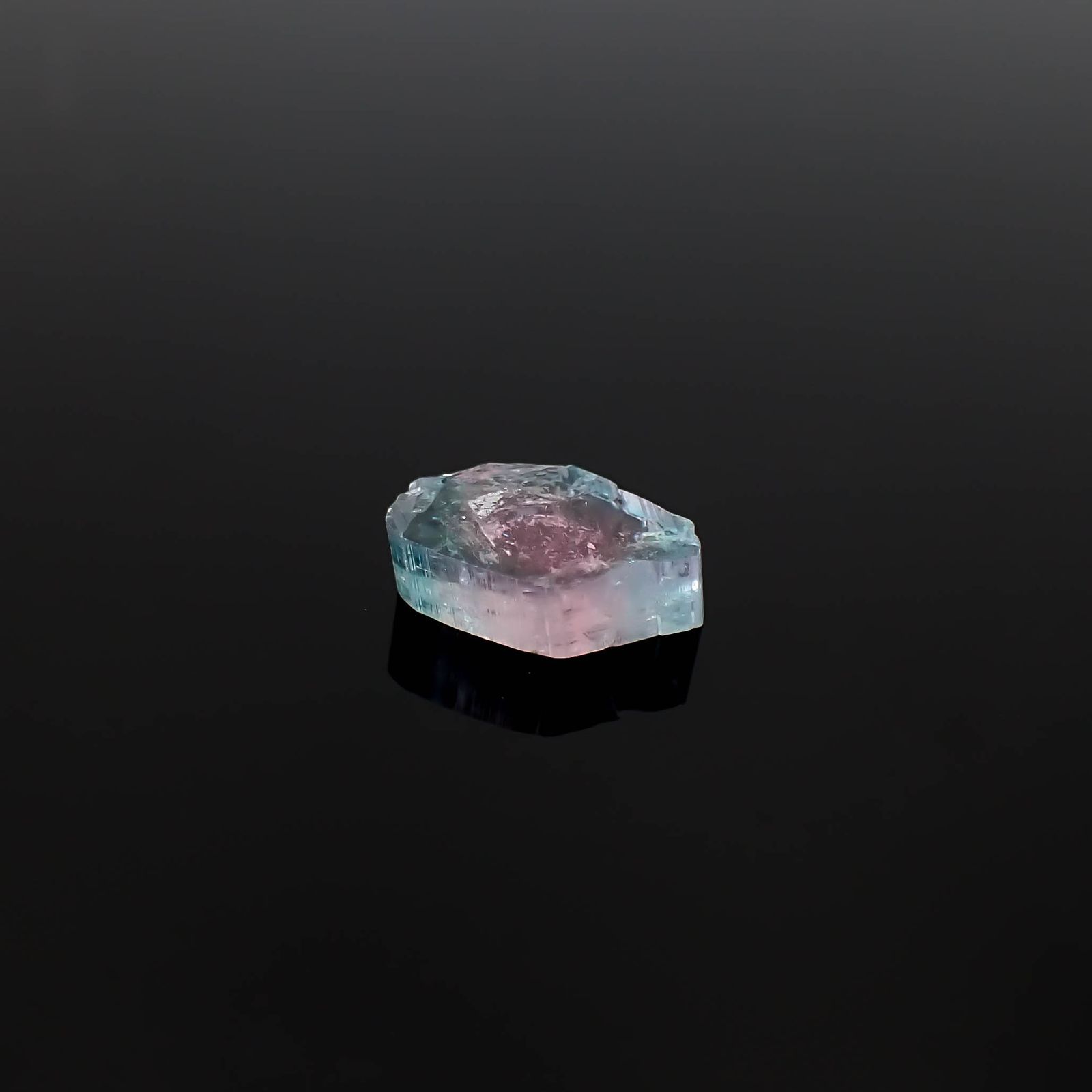 ウォーターメロントルマリン 原石スライス アフガニスタン産 3.37ct [250430211]11.4x8.3mm前後