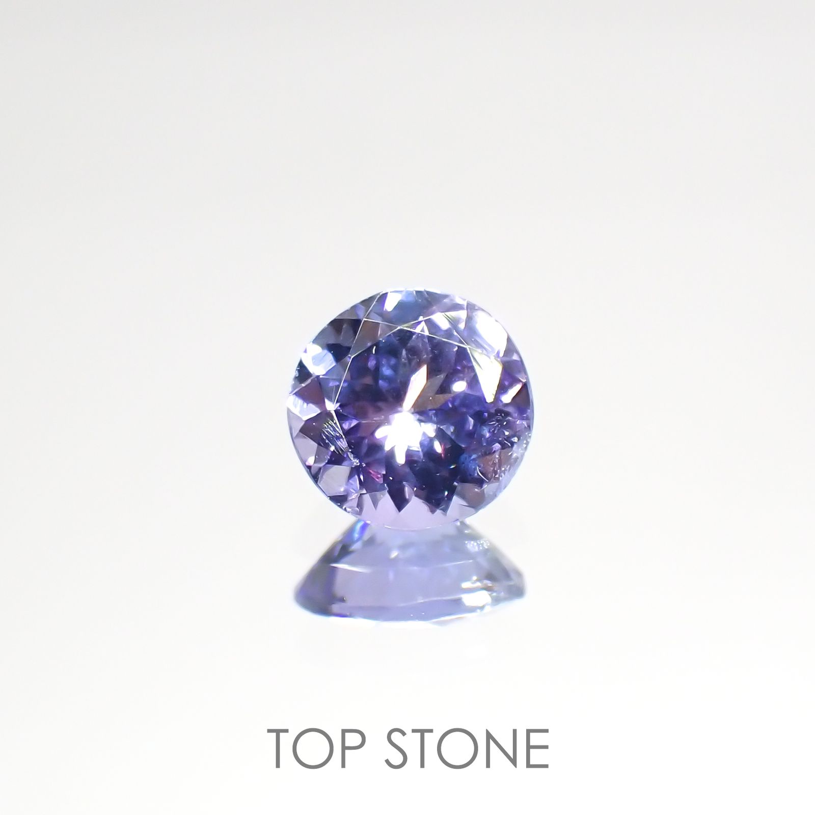 タンザナイト(宝石名タンザナイト)タンザニア産 0.70ct 識別済[220516041]5.9x5.8mm前後