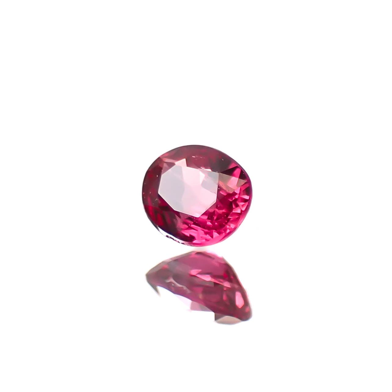 ルビー ビルマ/モザンビーク産 0.10ct [250630509]3x2.5mm前後