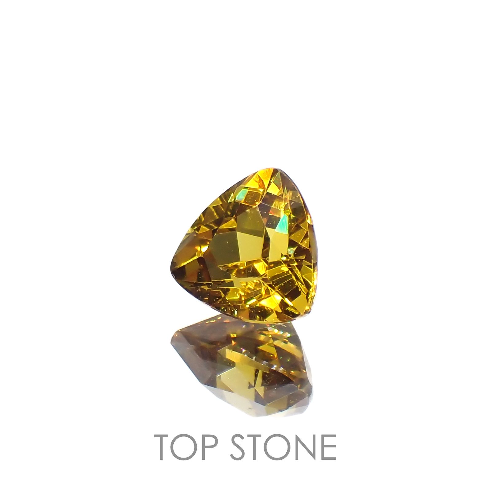 マリガーネット(宝石名グロッシュラー アンドラダイト・ガーネット)マリ共和国産 0.56ct 識別済[221219485]4.9x5mm前後