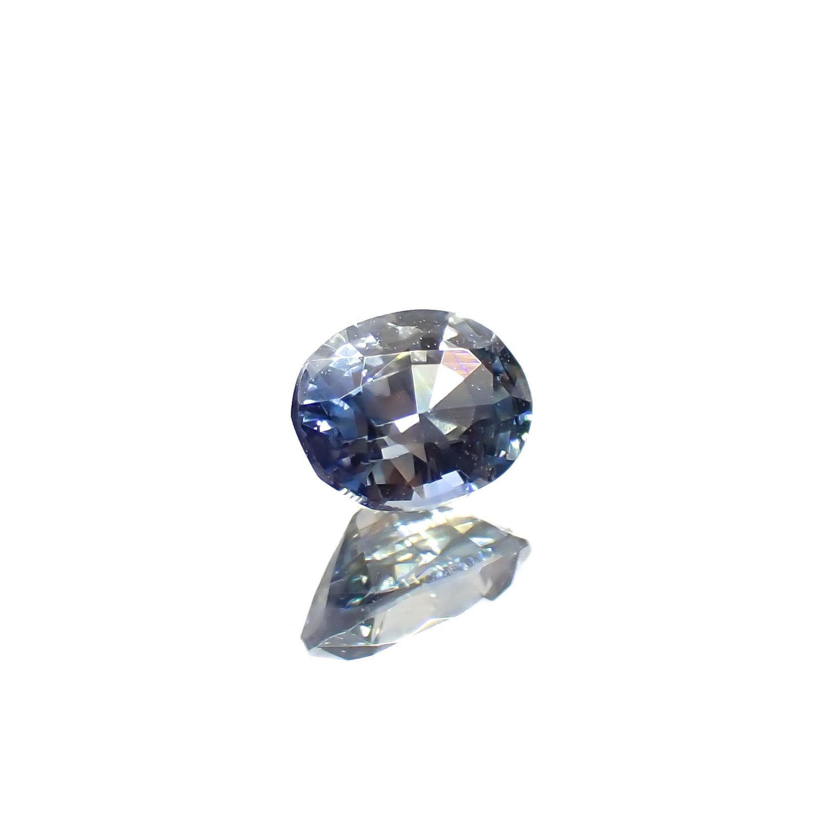 アイスブルーサファイア スリランカ産 0.22ct[230722693]4x3mm前後