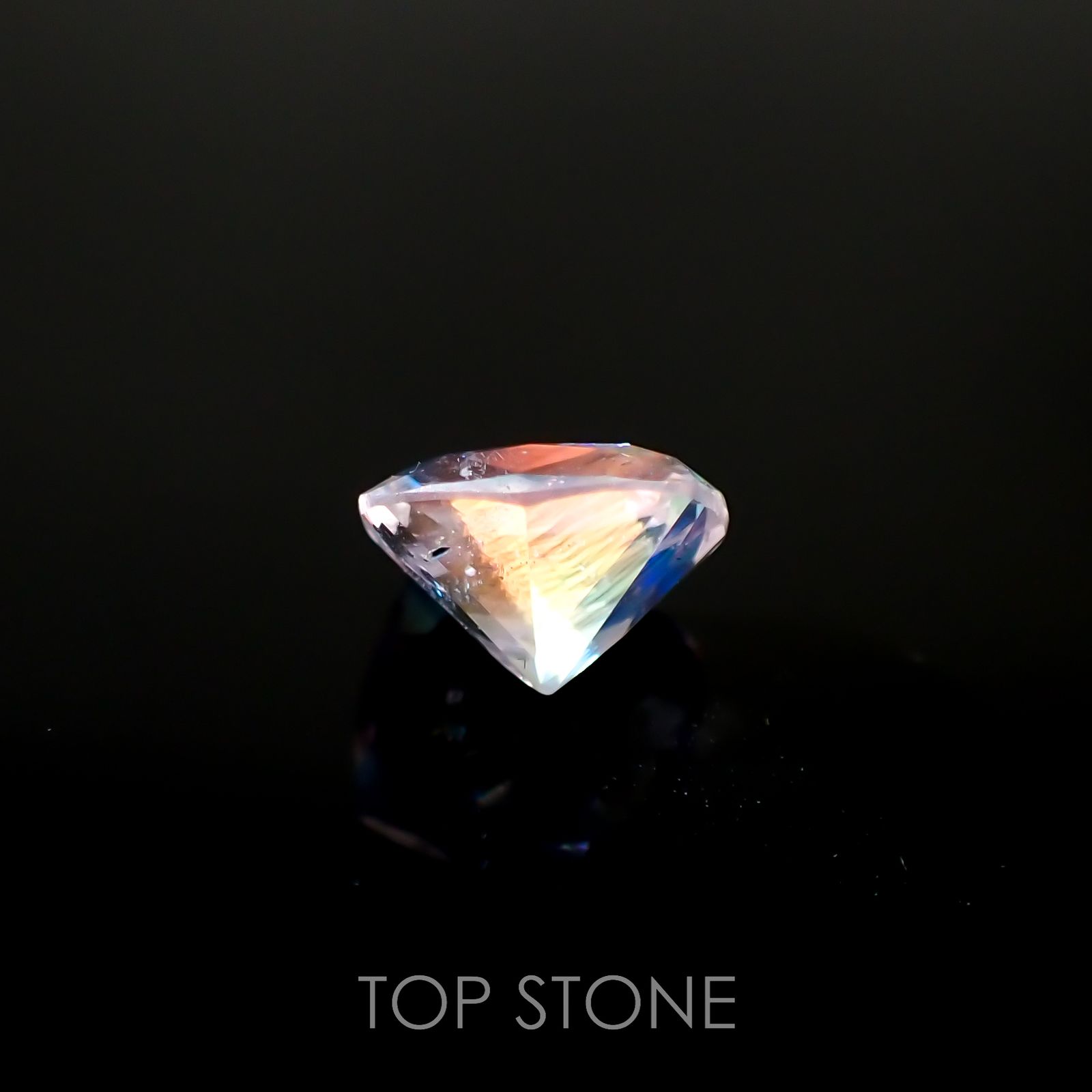 レインボームーンストーン(宝石名ラブラドライト)タンザニア産 1.33ct 識別済[220717203]7.4x6.7mm前後