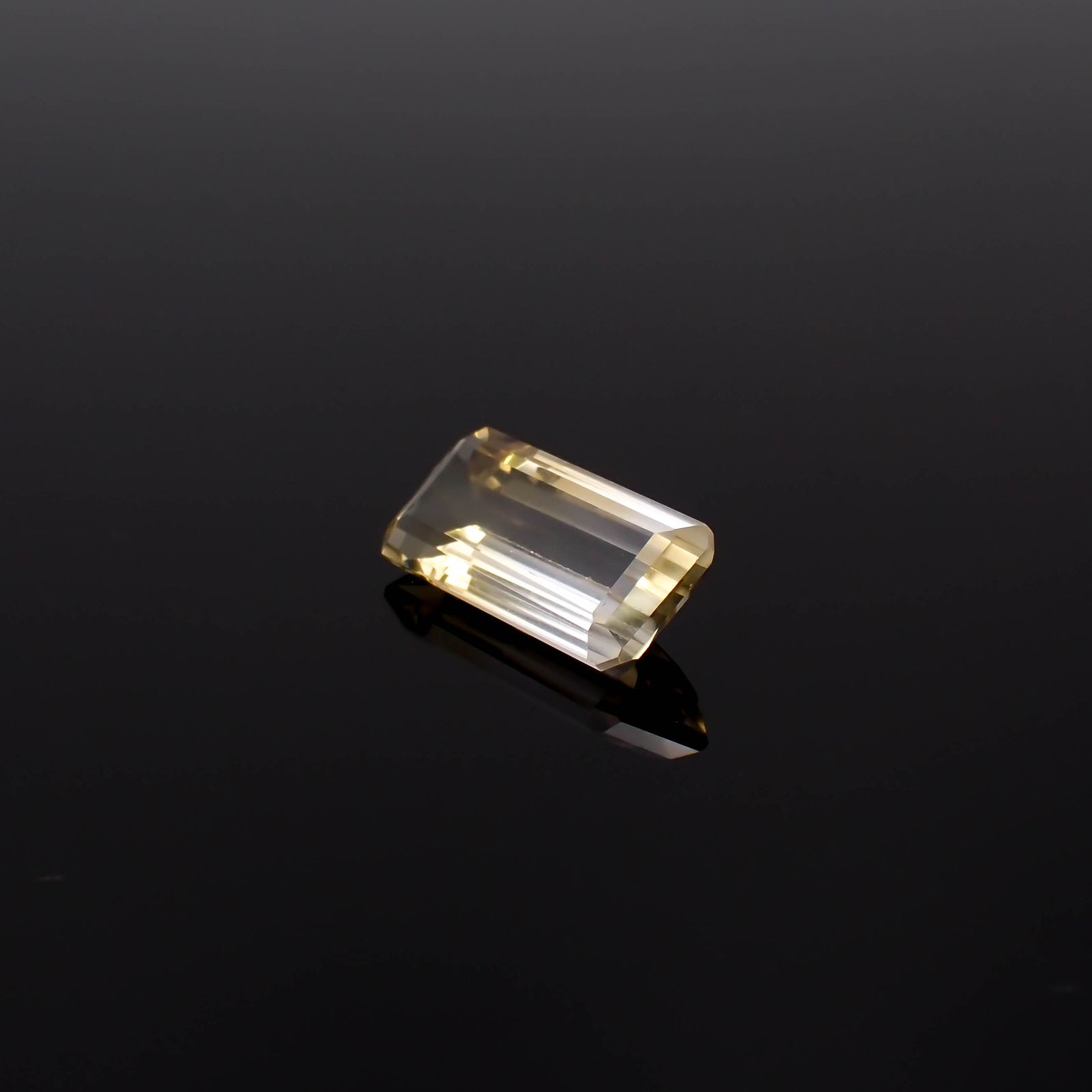 バイカラーシトリン ブラジル・ミナスジェライス州産 6.48ct[240326468]17.5x8.3mm前後