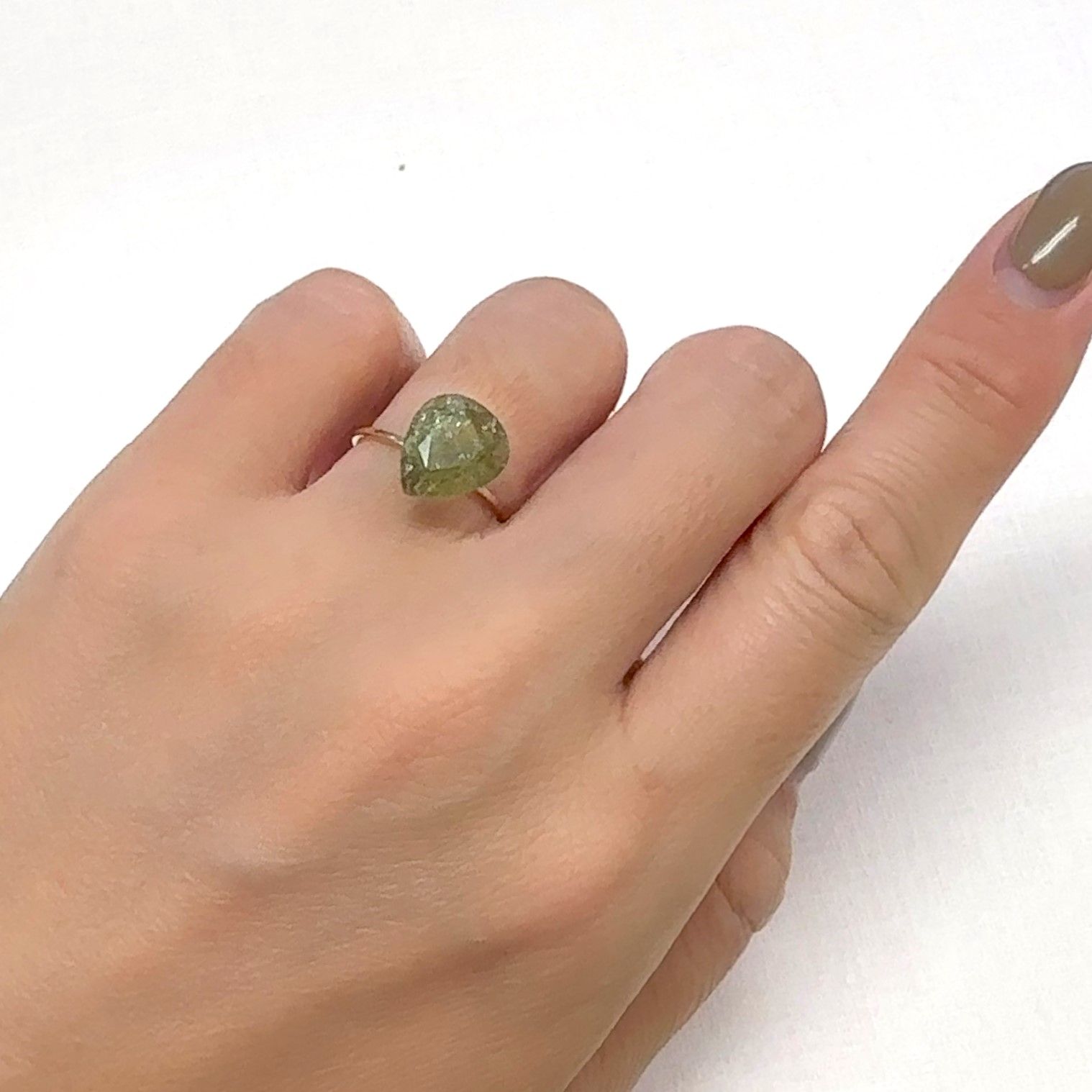 ◇リバーシブル◇イリデッセンスクロムトルマリン ケニア産 1.82ct[240928940]11x9.5mm前後