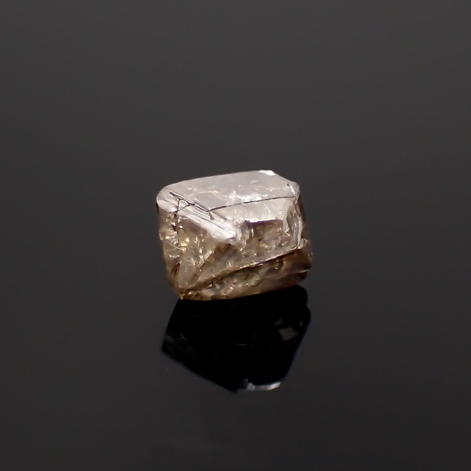 ソーヤブルダイヤモンド原石 0.47ct[230119747]4.4x4.3mm前後