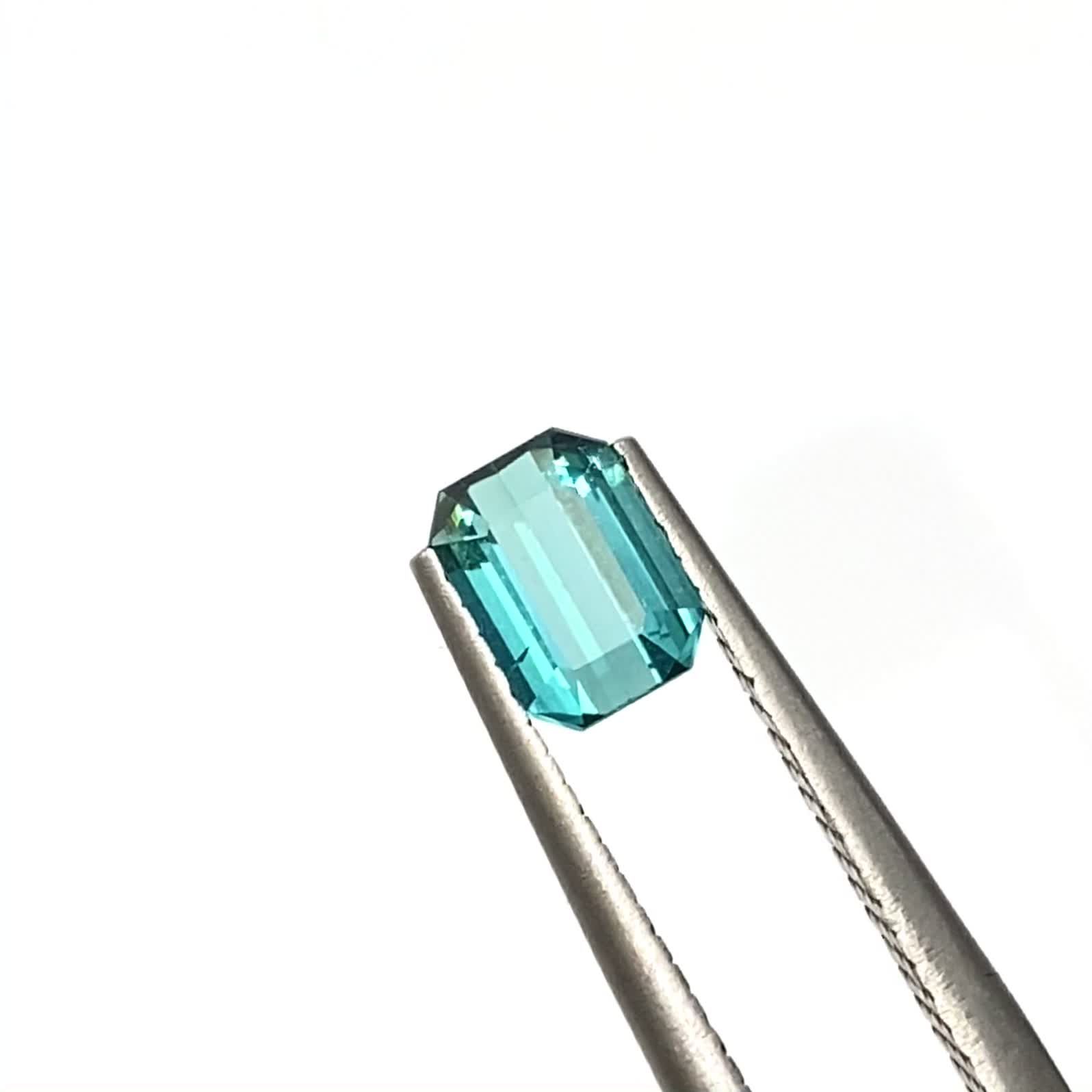 ブルートルマリン(宝石名トルマリン)アフガニスタン産 識別済 0.67ct