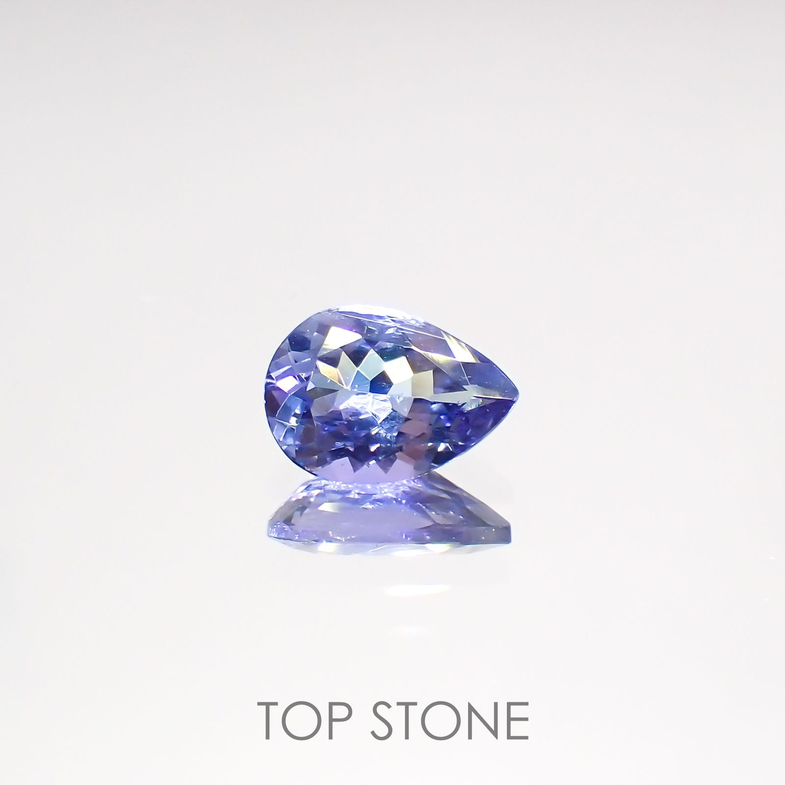 バイカラータンザナイト(宝石名ゾイサイト)タンザニア産 1.03ct 識別済[220515899]8.1x5.8mm前後