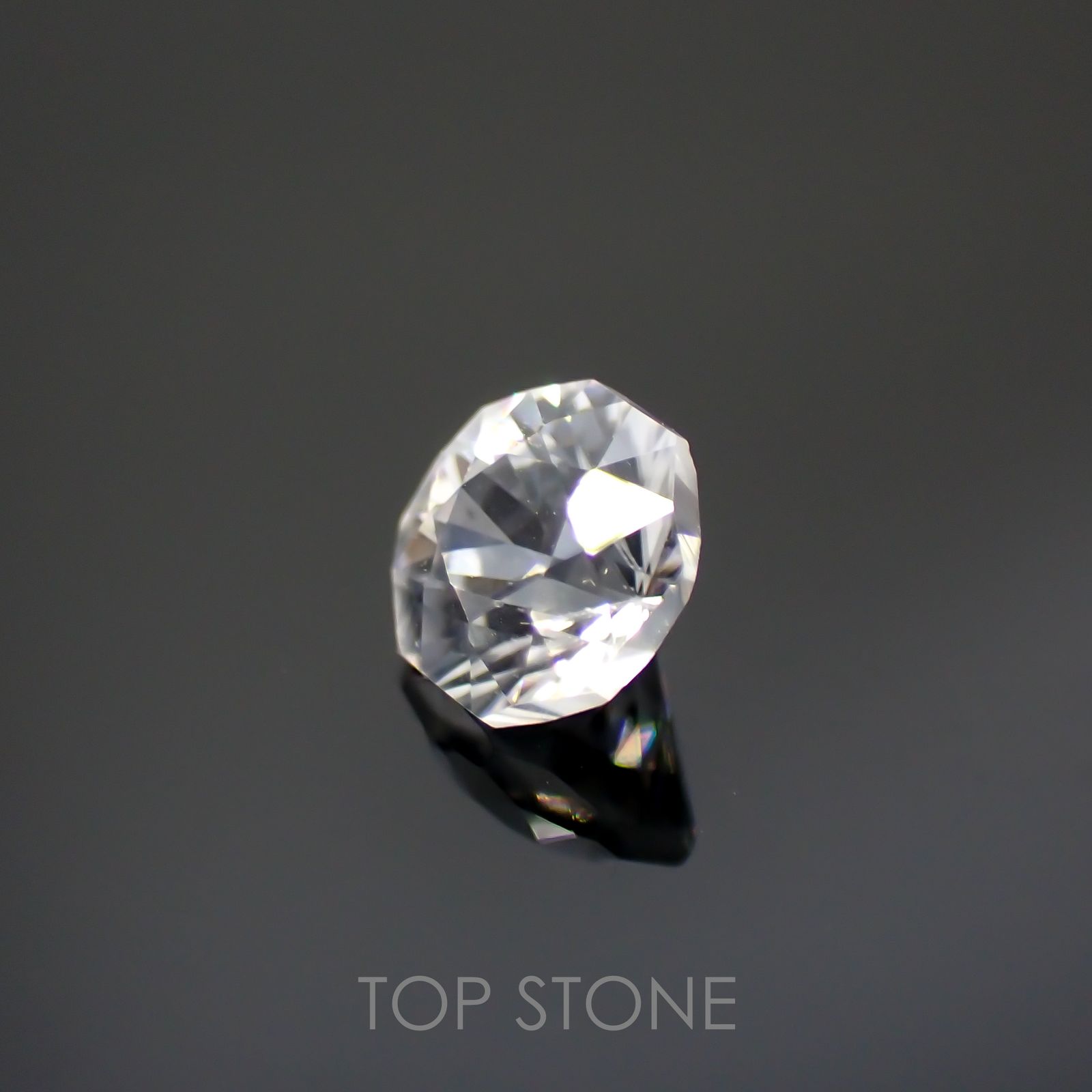 ◇オクタゴンカット◇カラーレスジルコン(宝石名ホワイト・ジルコン)スリランカ/カンボジア産 0.92ct 識別済[220114289]5x5mm前後