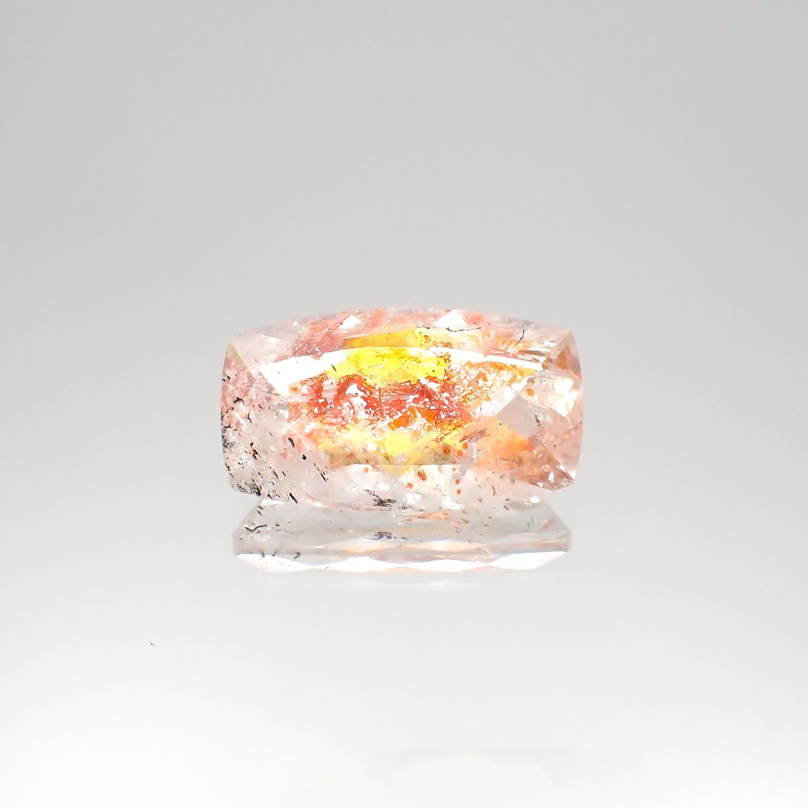 オーロラクォーツ ブラジル・ミナスジェライス産 14.35ct[220114363]22.2x12.6mm前後